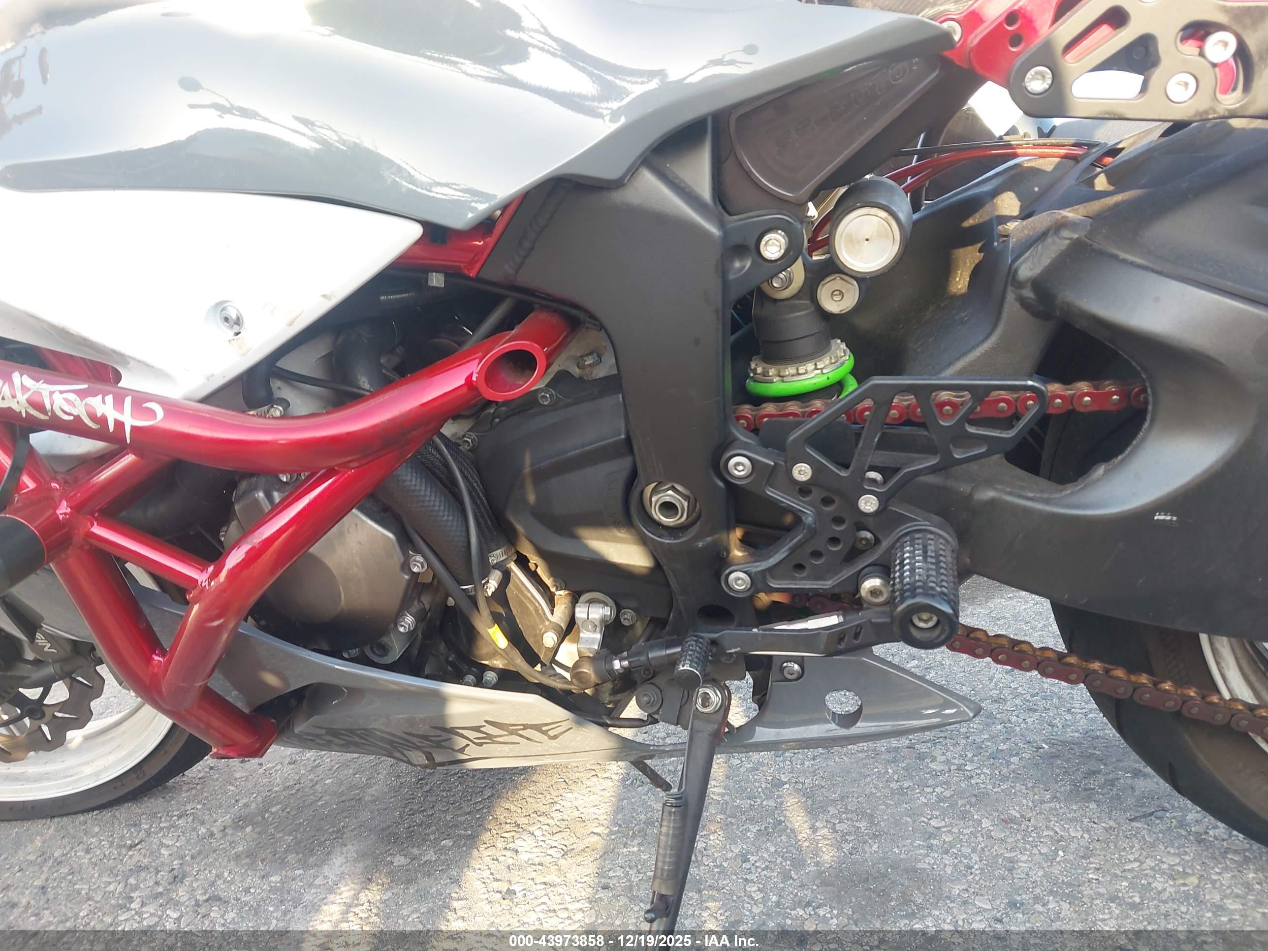 KAWASAKI ZX636-E image 9