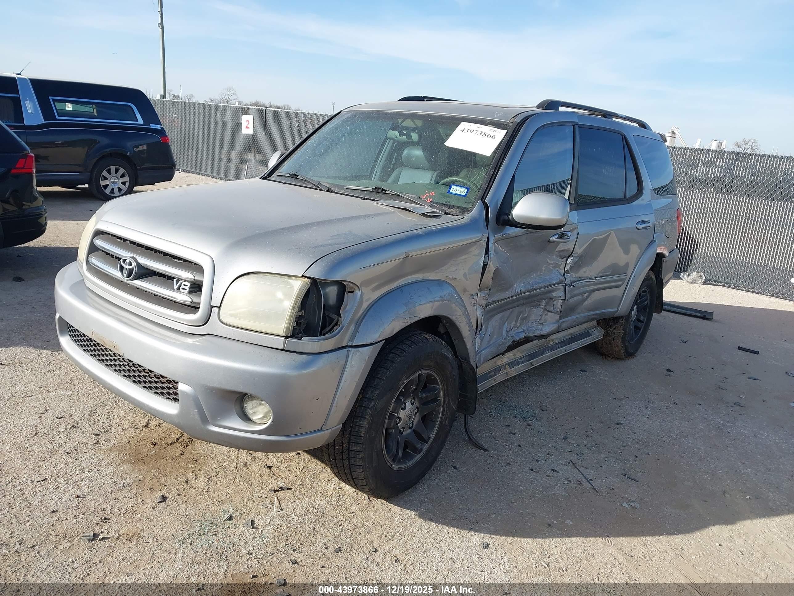 TOYOTA SEQUOIA image 2