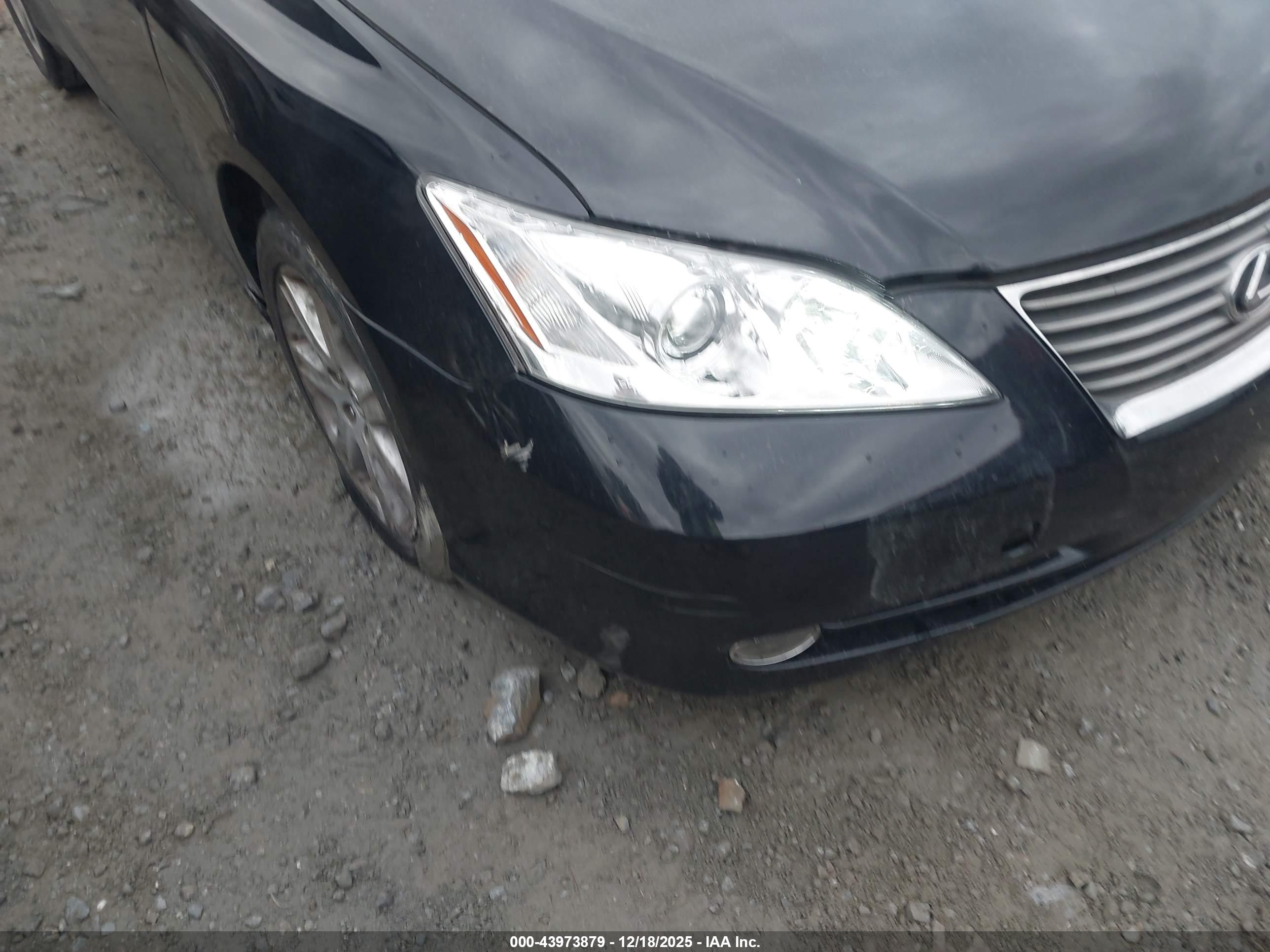 LEXUS ES image 6