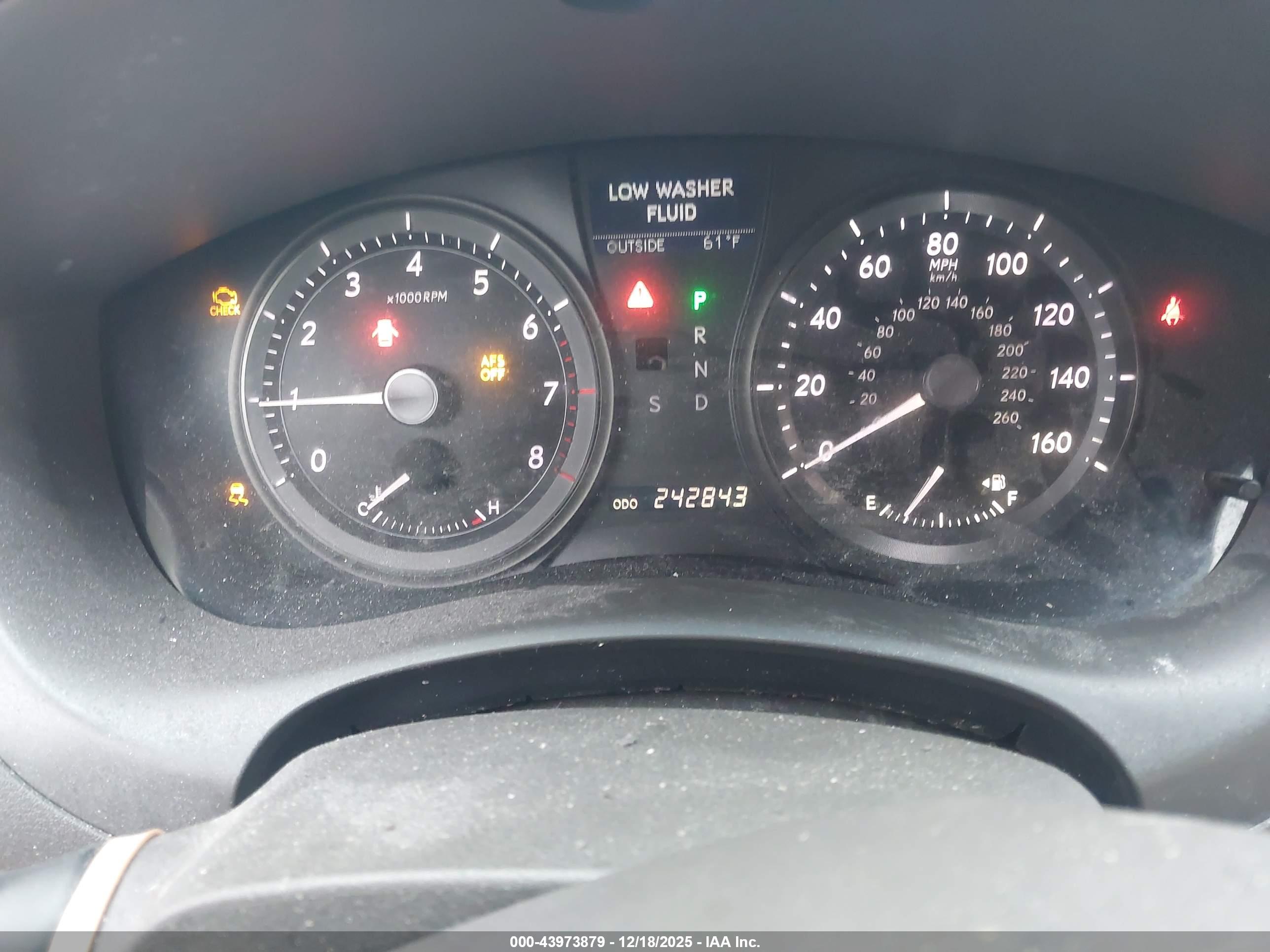 LEXUS ES image 7
