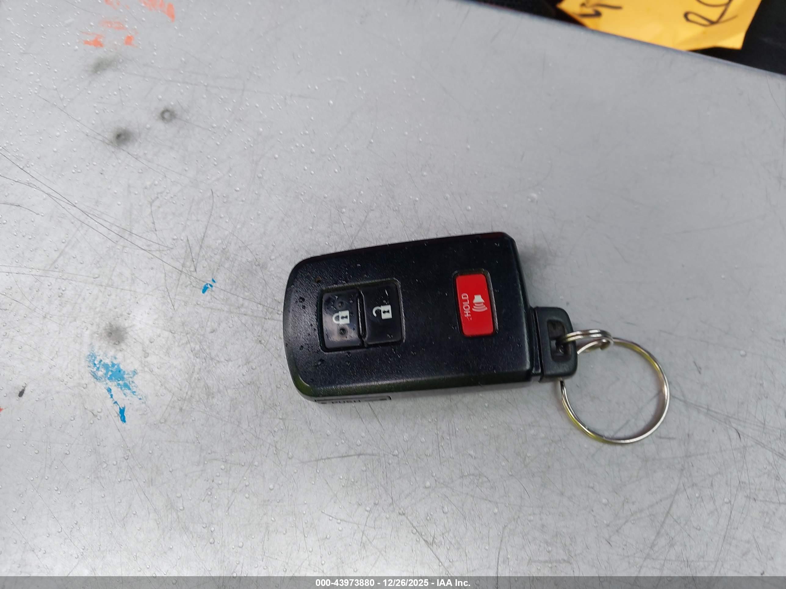 TOYOTA RAV4 image 11