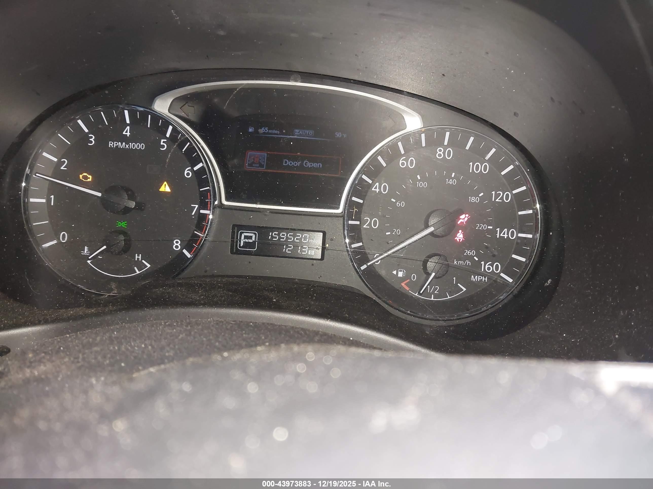NISSAN PATHFINDER image 7