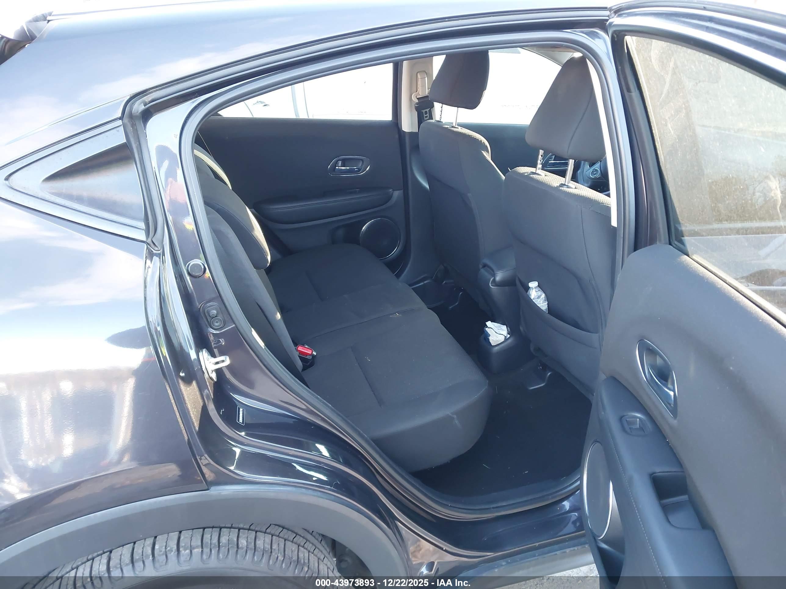 HONDA HR-V image 8