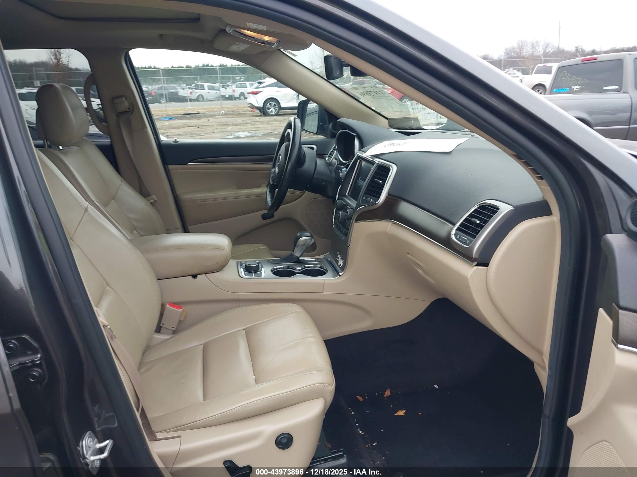JEEP GRAND image 5