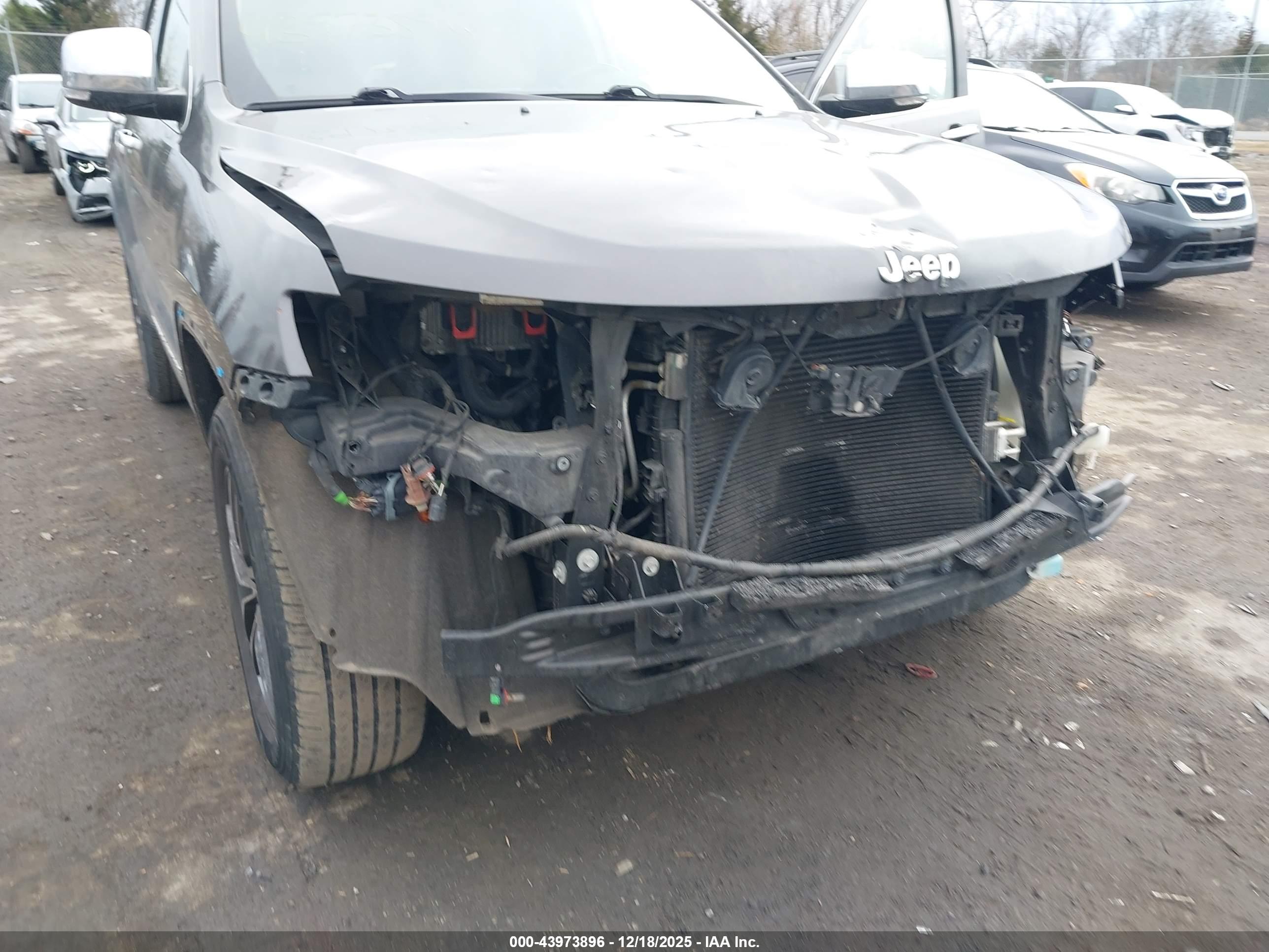 JEEP GRAND image 6