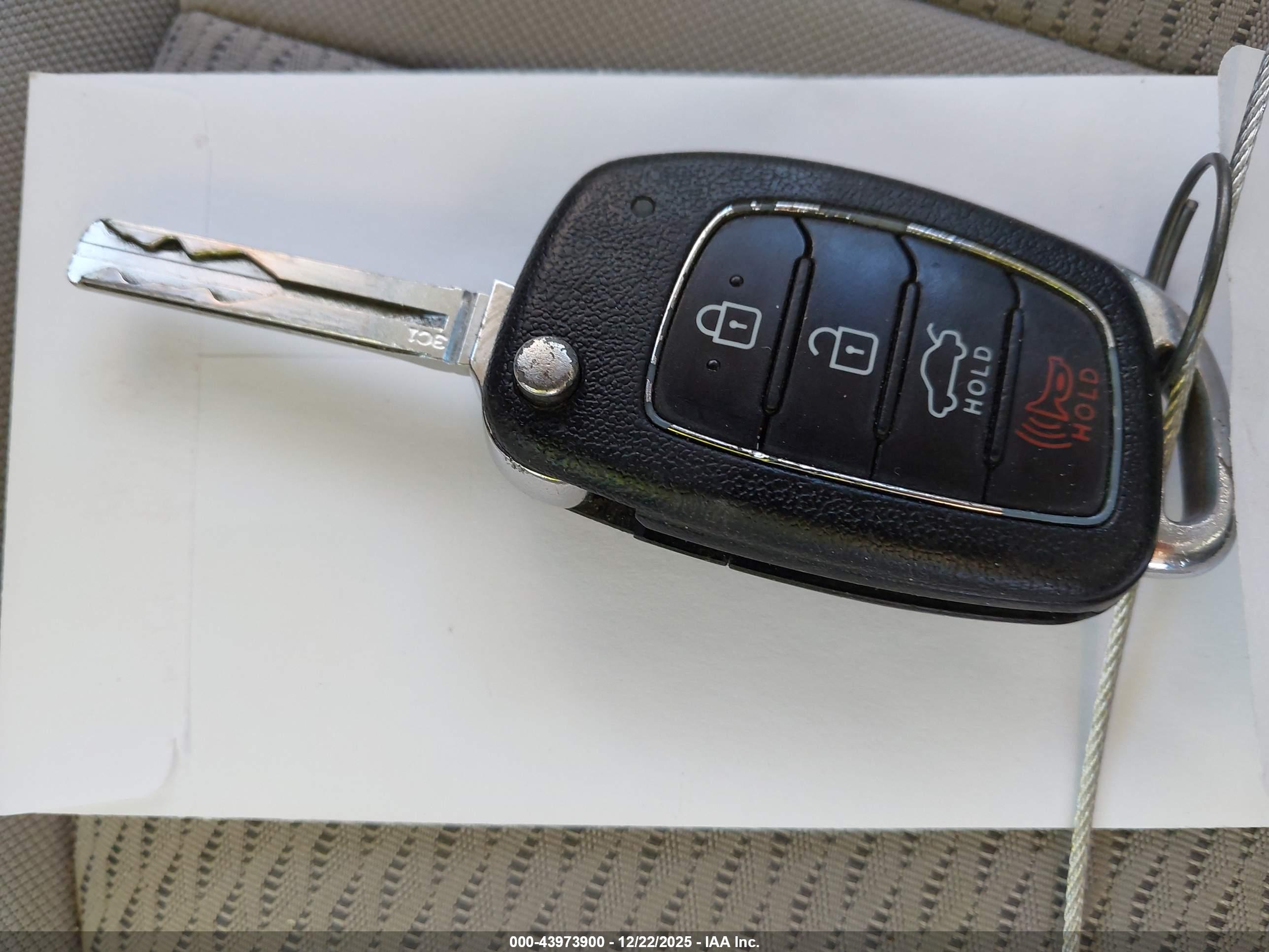HYUNDAI SONATA image 11