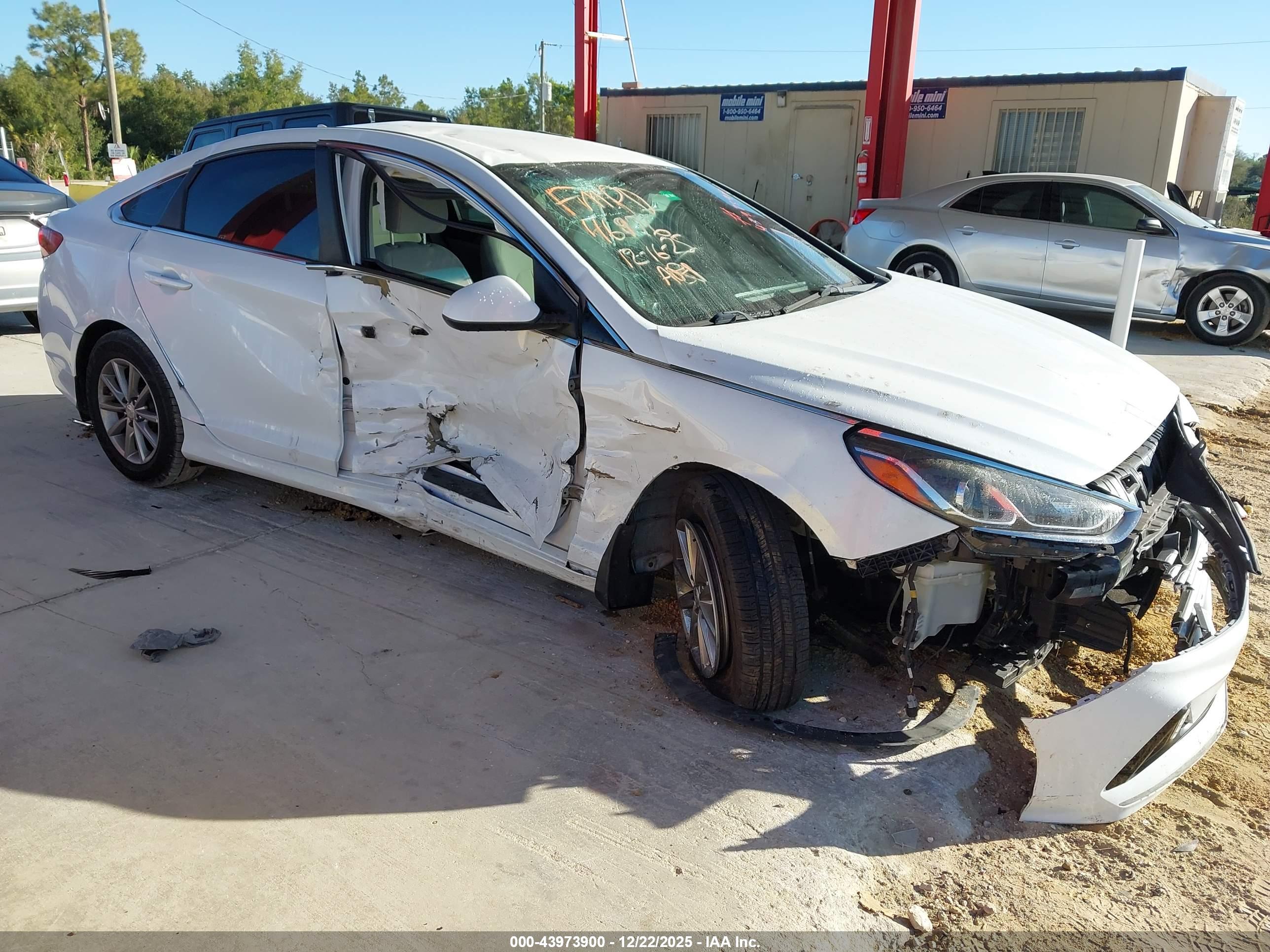 HYUNDAI SONATA image 6