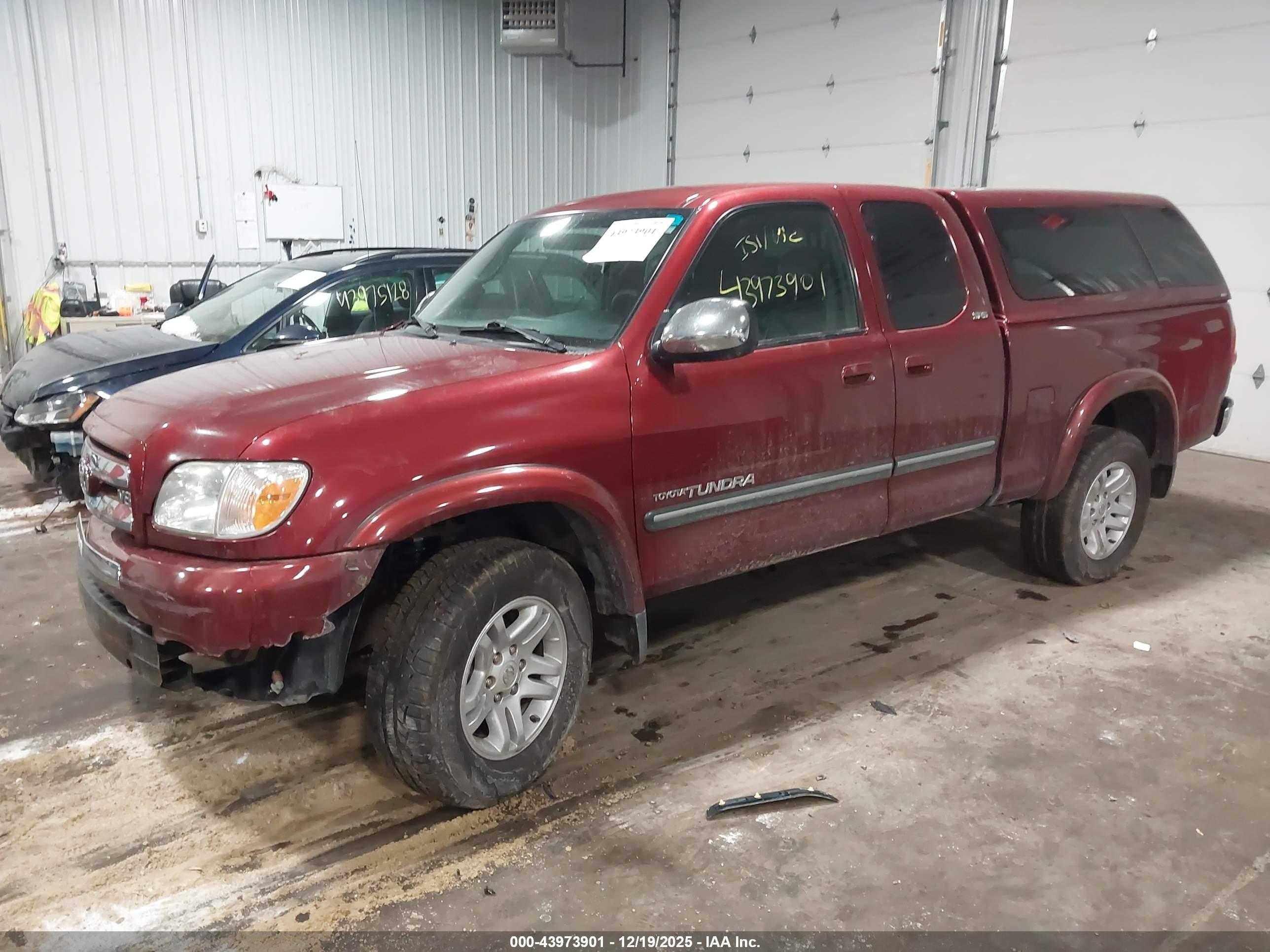 TOYOTA TUNDRA image 2