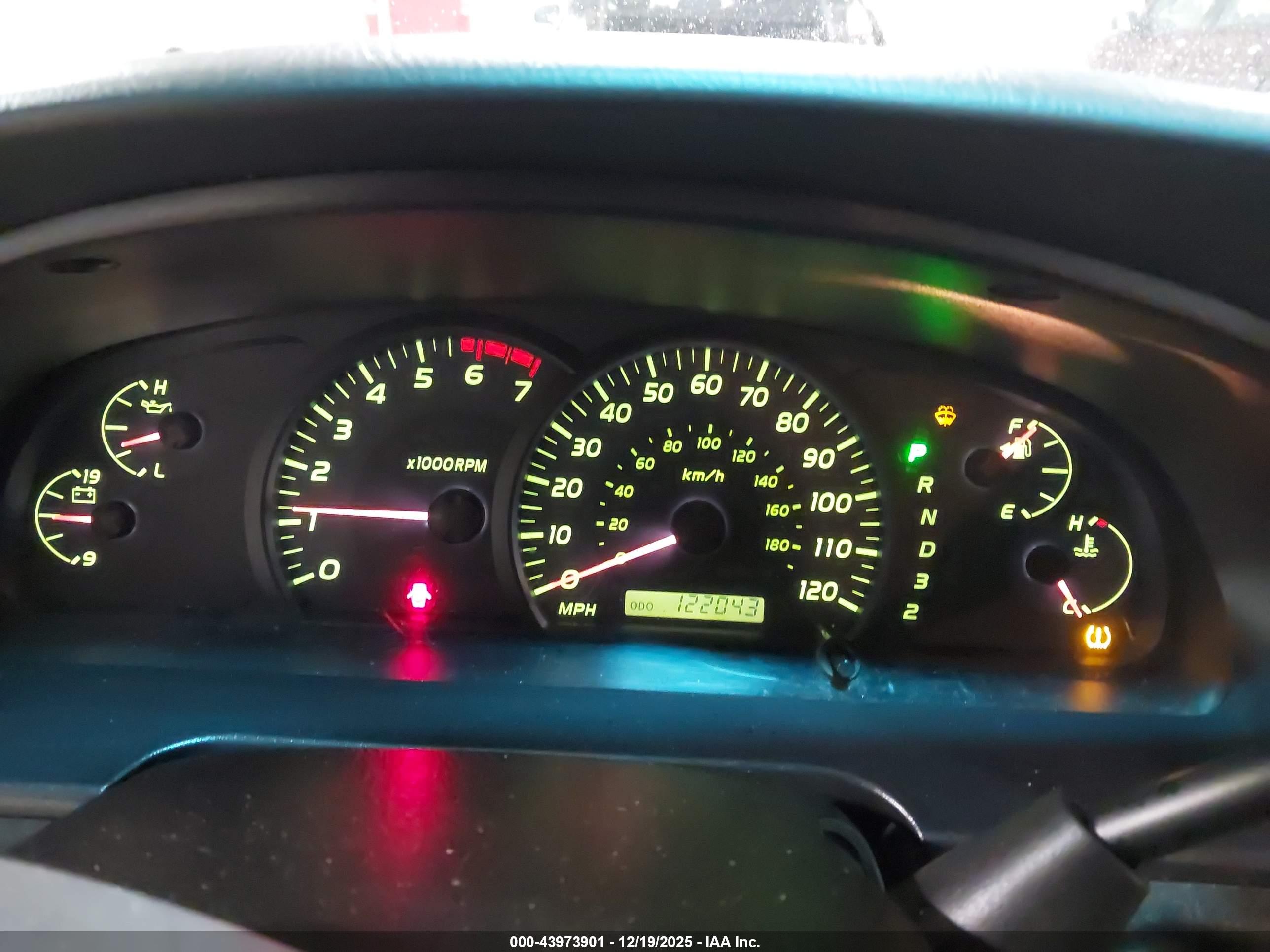 TOYOTA TUNDRA image 7