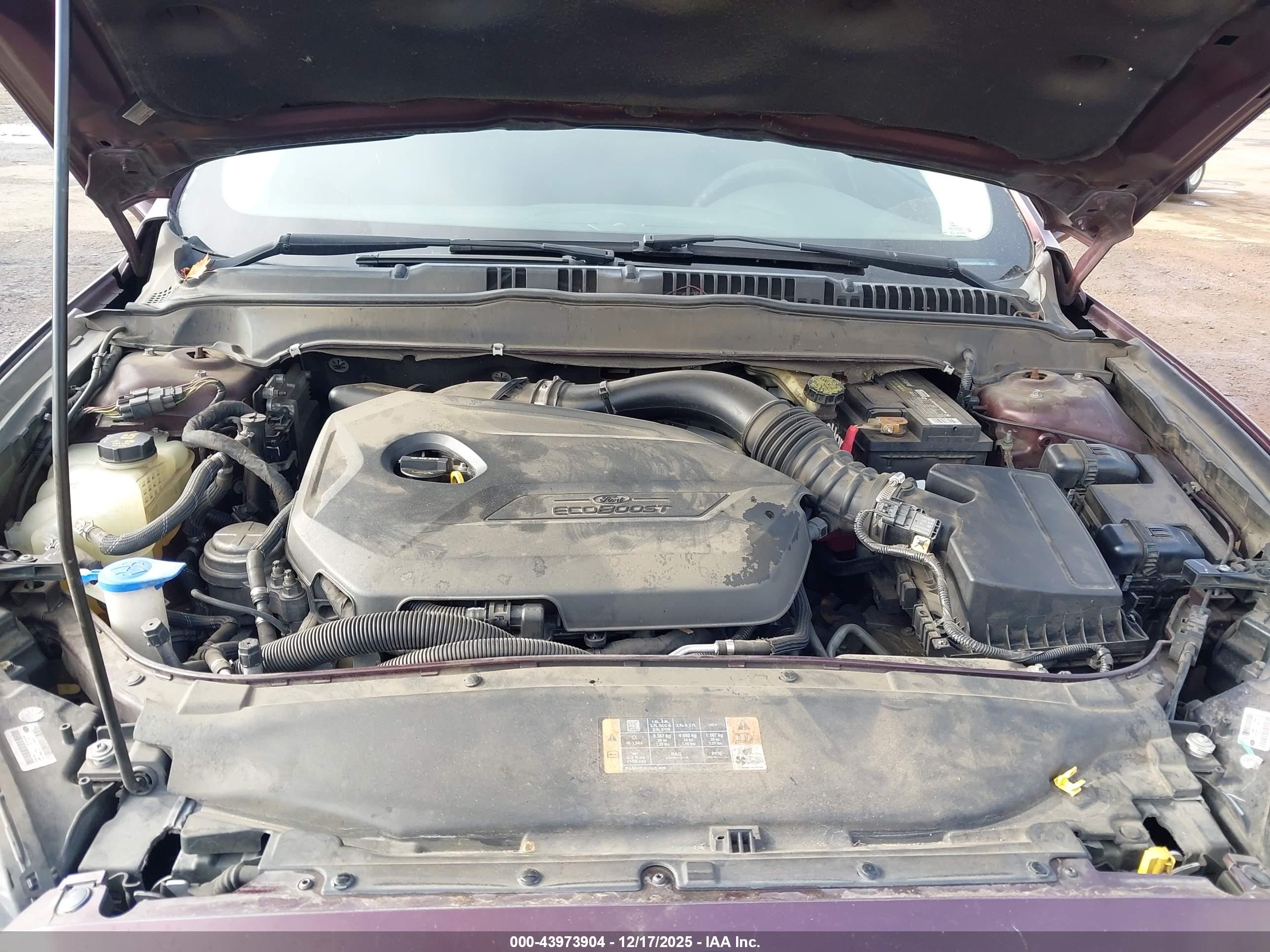 FORD FUSION image 10