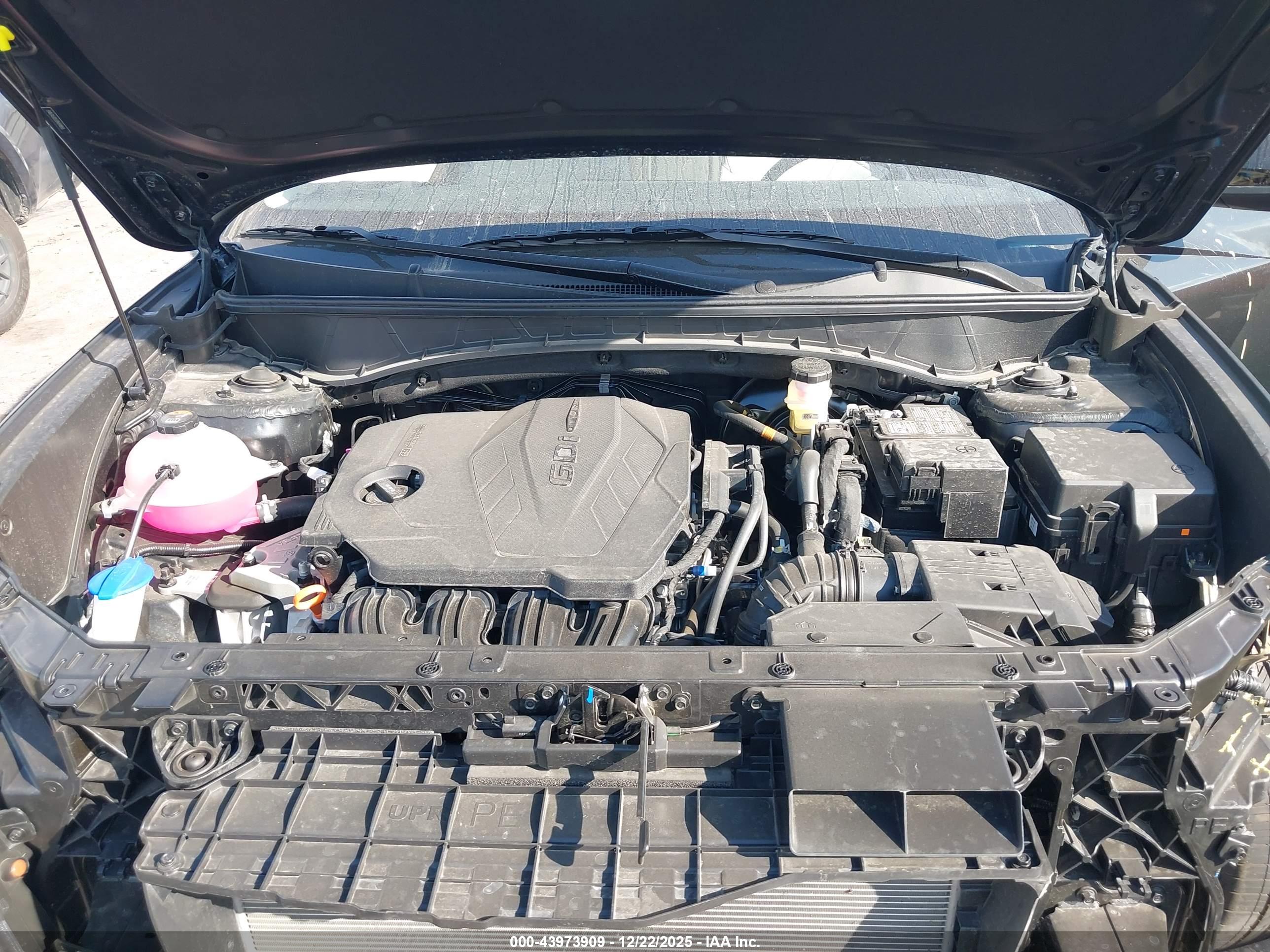 HYUNDAI TUCSON image 10