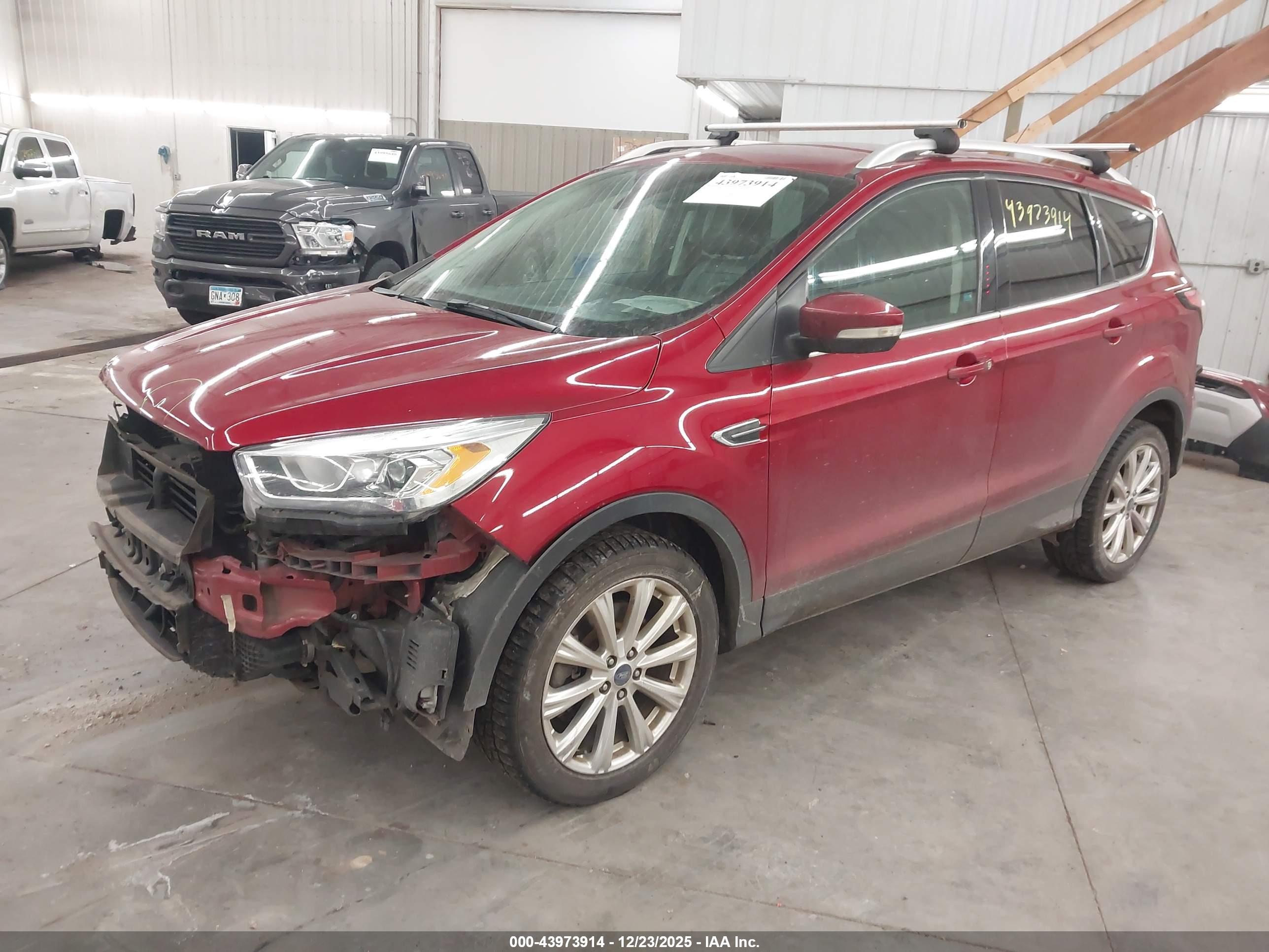 FORD ESCAPE image 2
