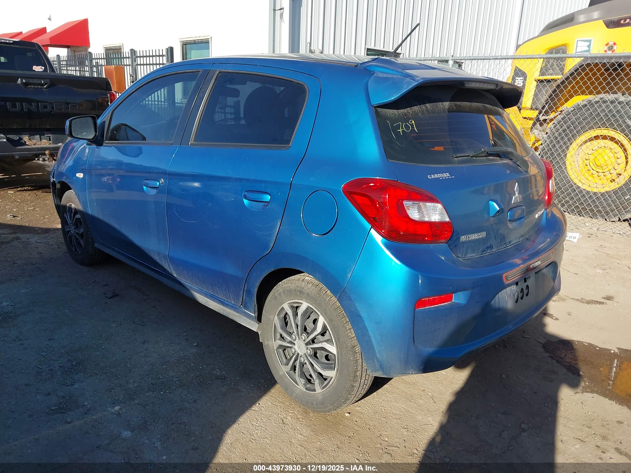 MITSUBISHI MIRAGE image 3