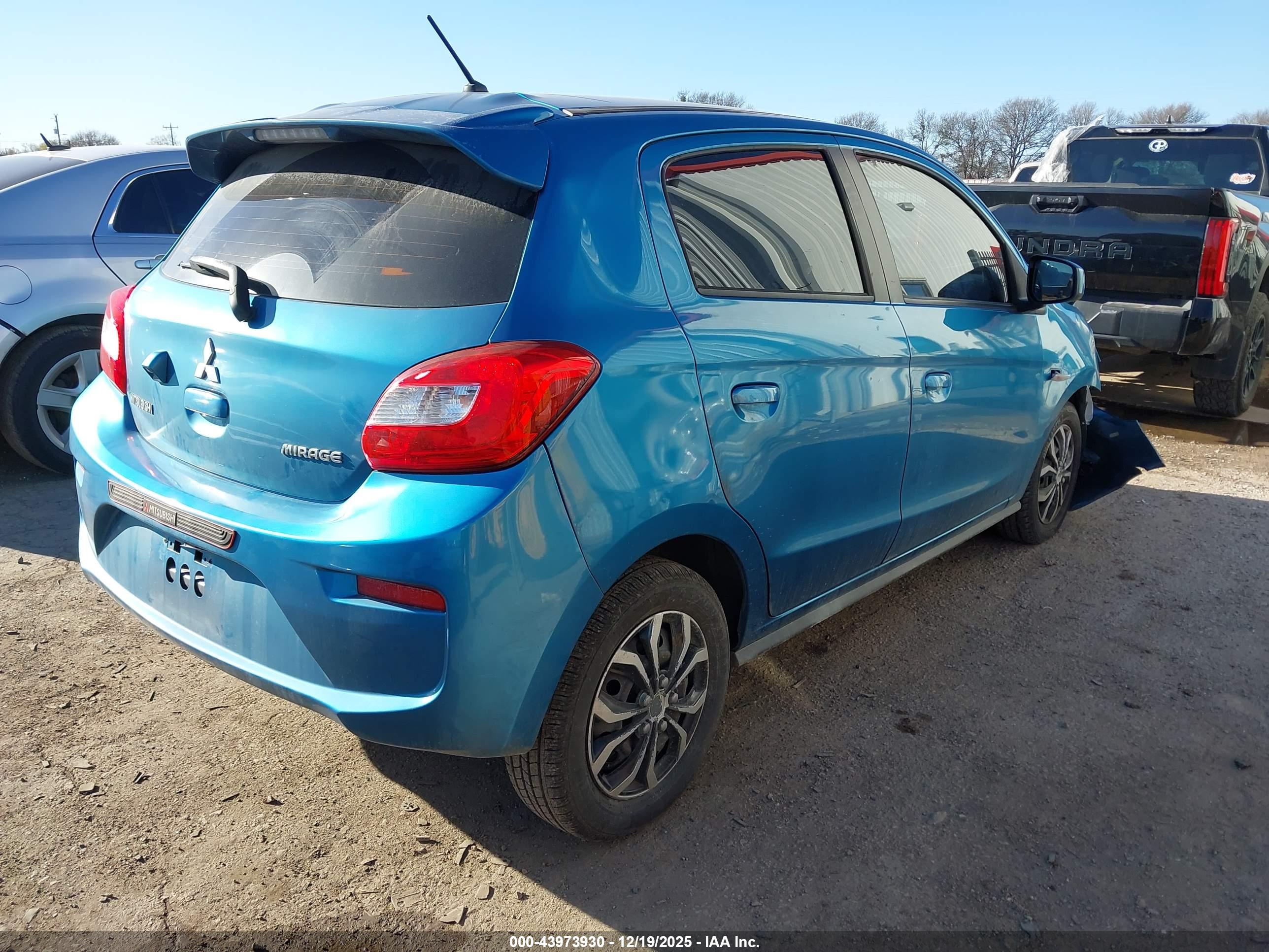 MITSUBISHI MIRAGE image 4