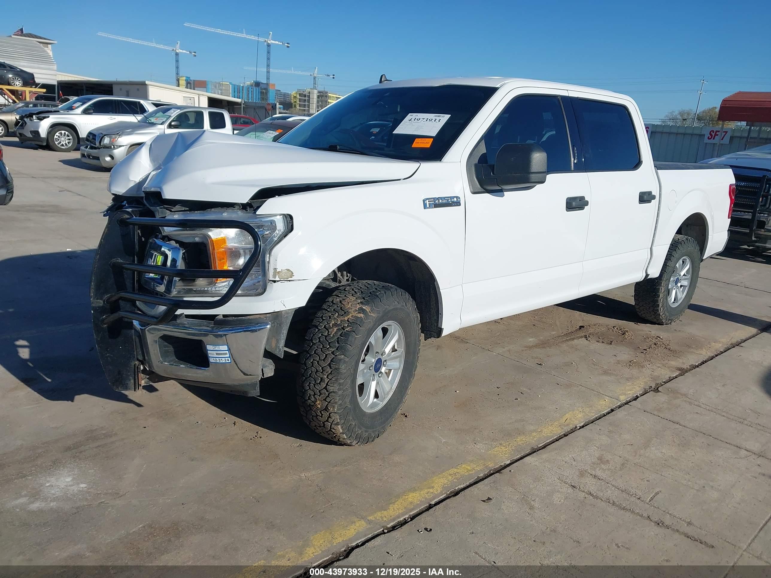 FORD F-150 image 2