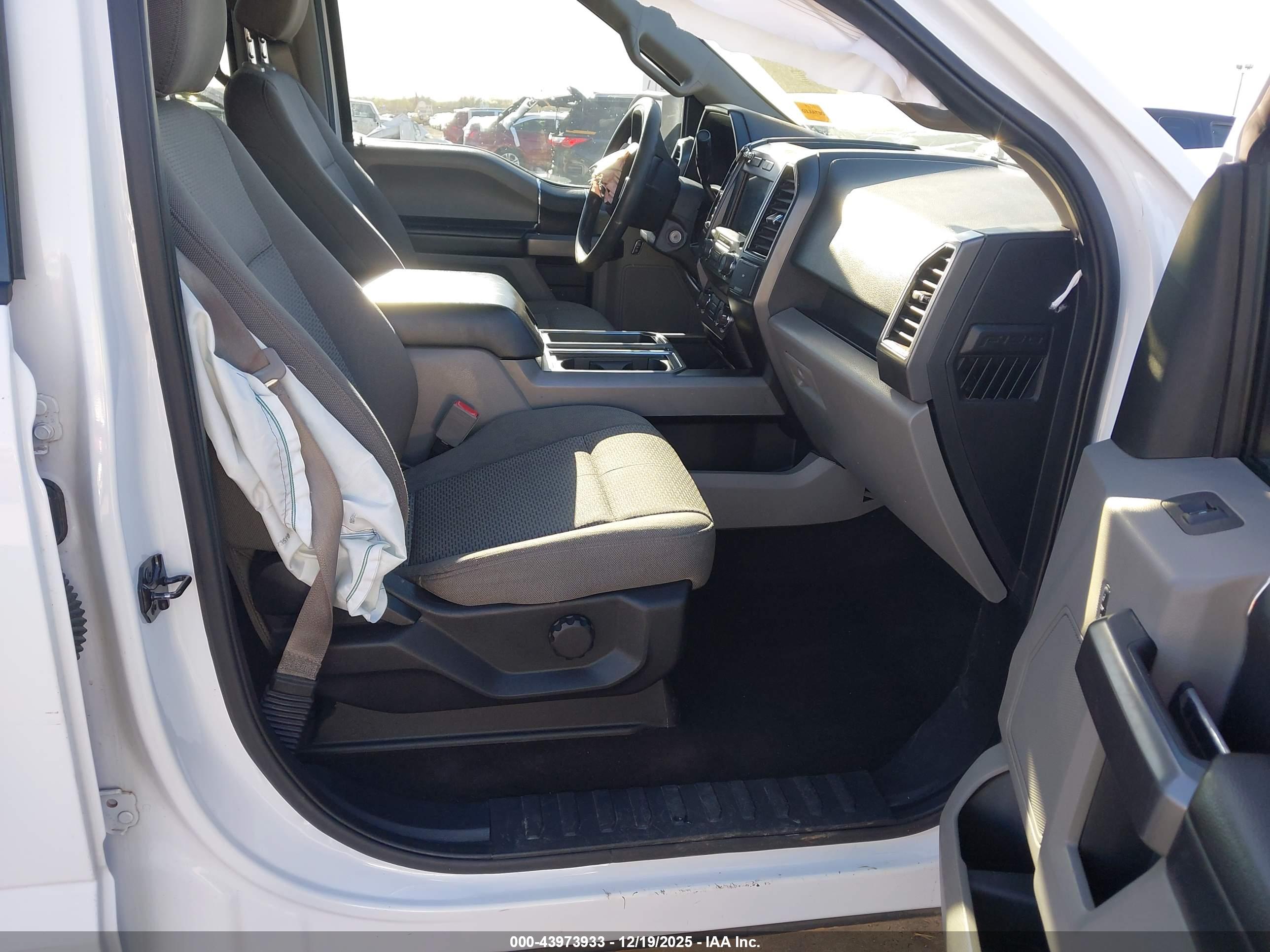 FORD F-150 image 5