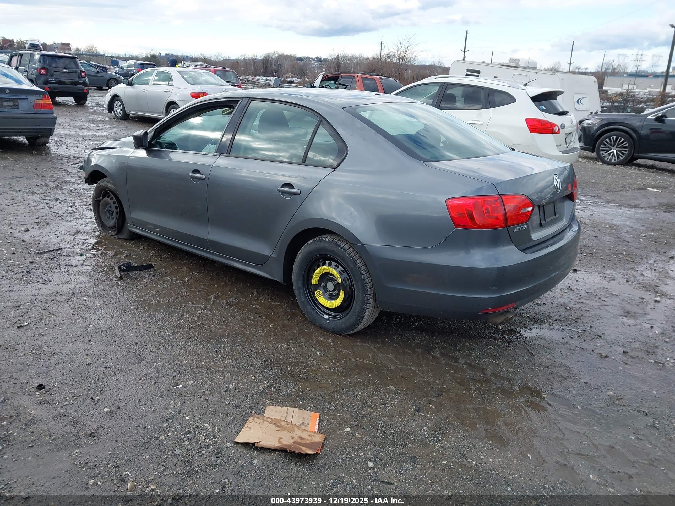 VOLKSWAGEN JETTA image 3