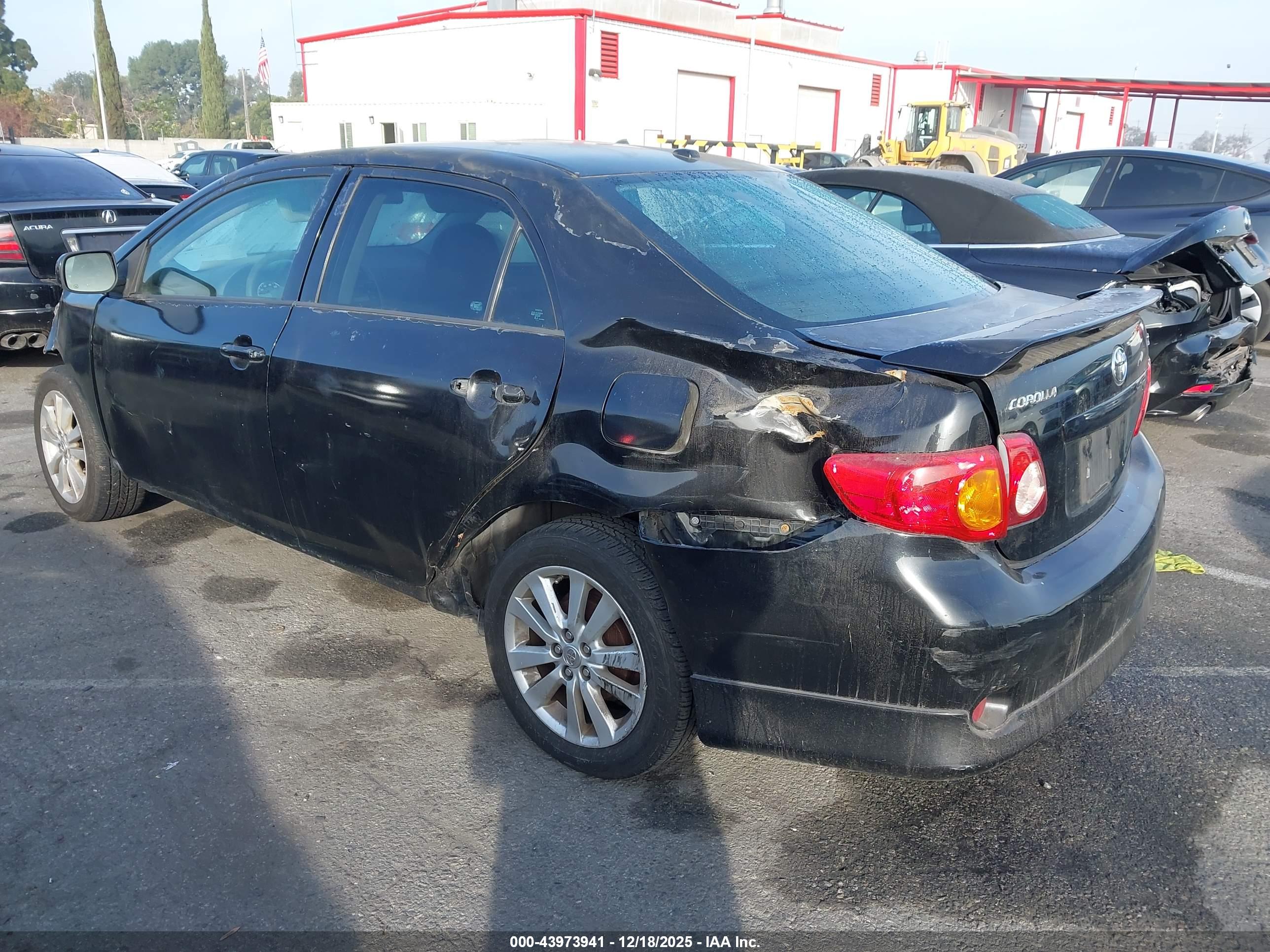 TOYOTA COROLLA image 3