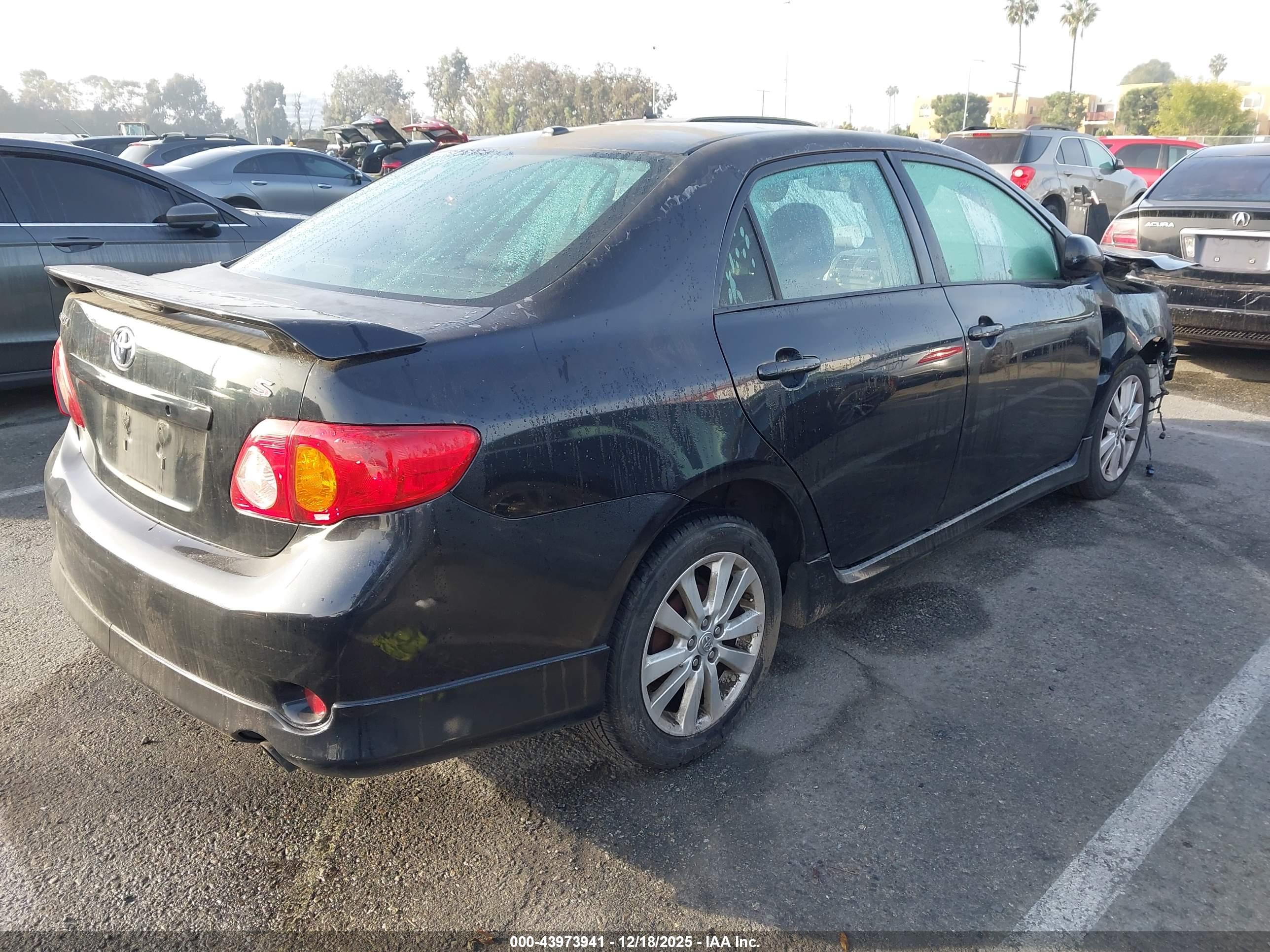 TOYOTA COROLLA image 4