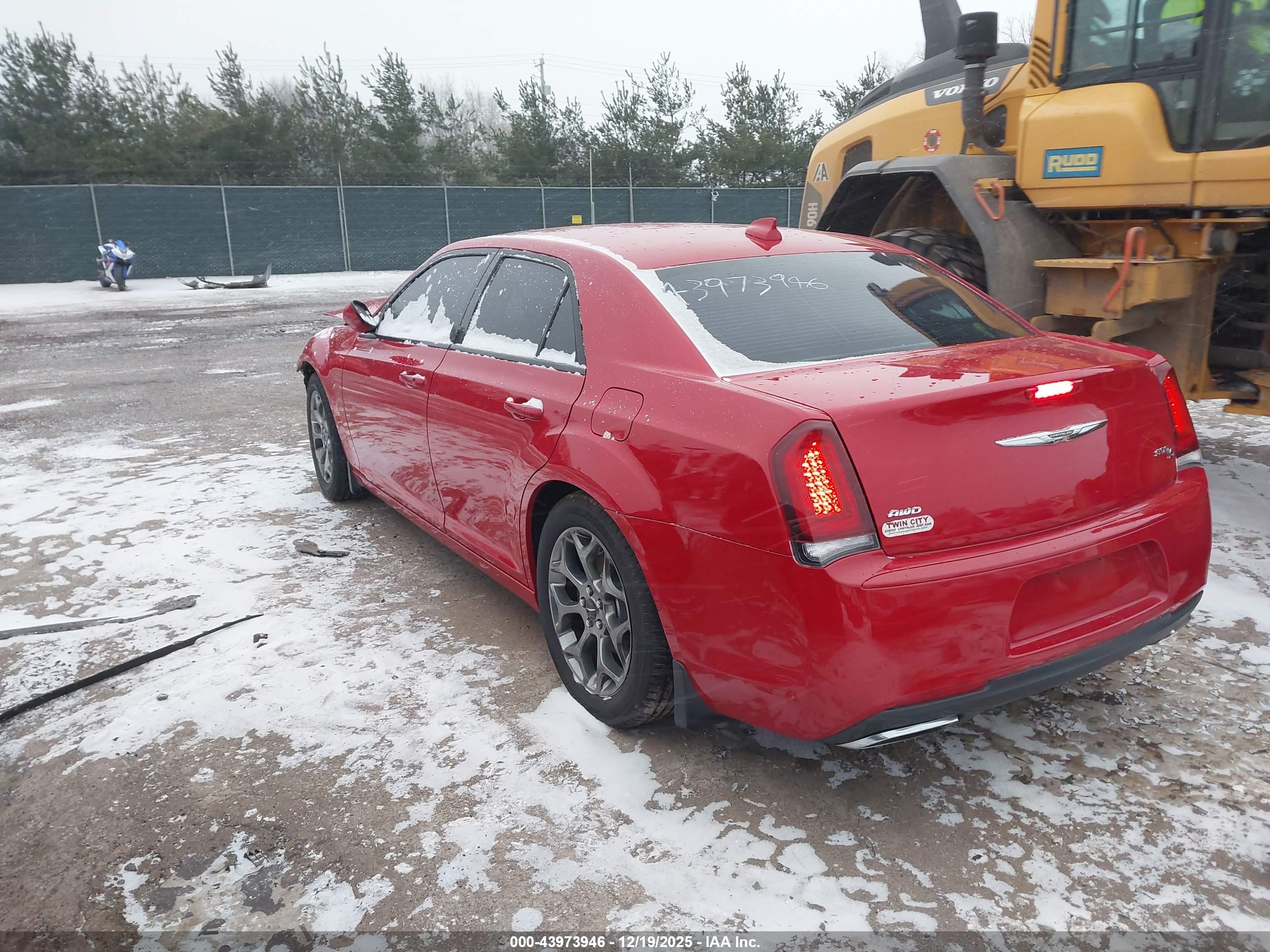 CHRYSLER 300 image 3
