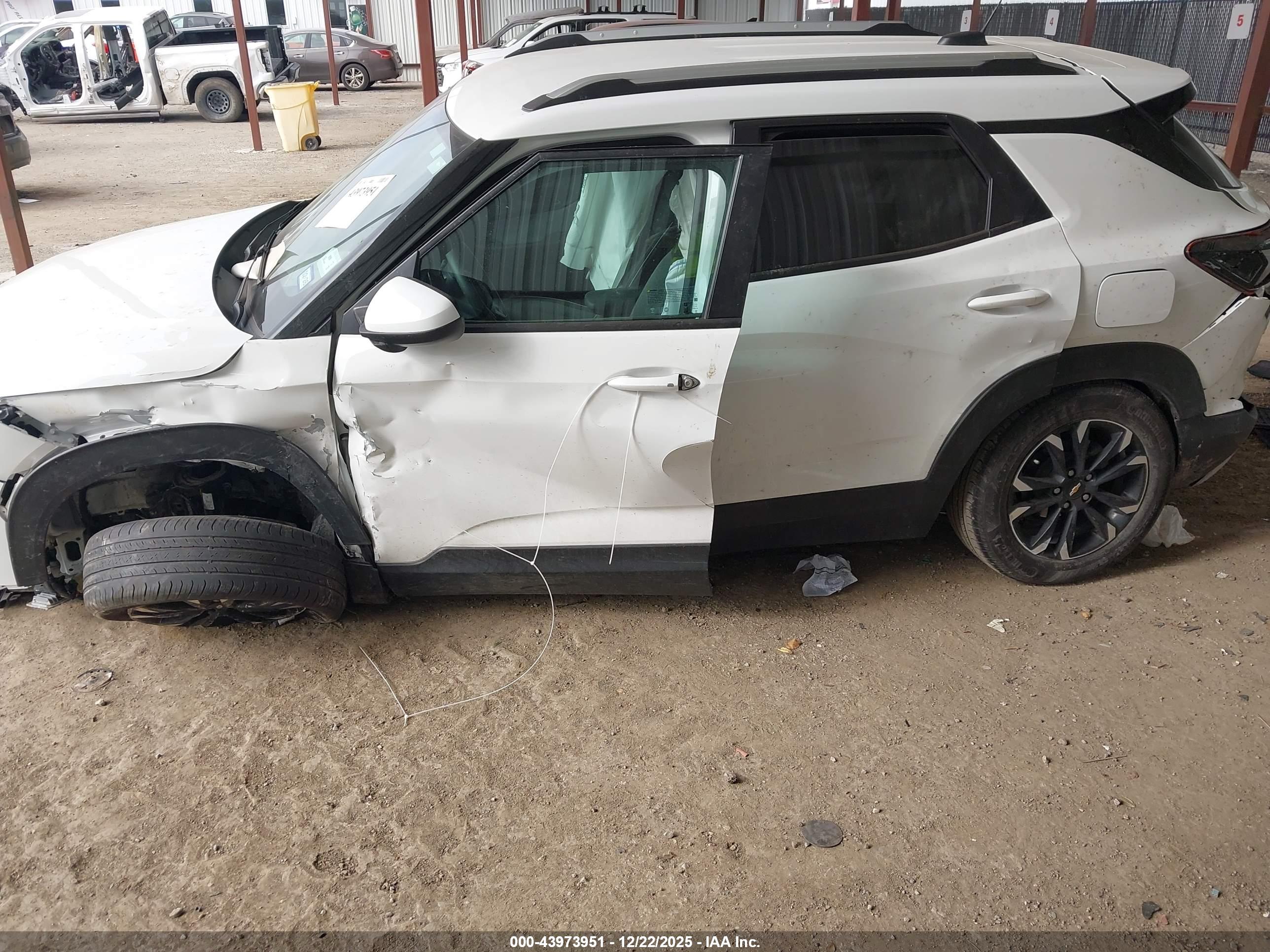 CHEVROLET TRAILBLAZER image 6