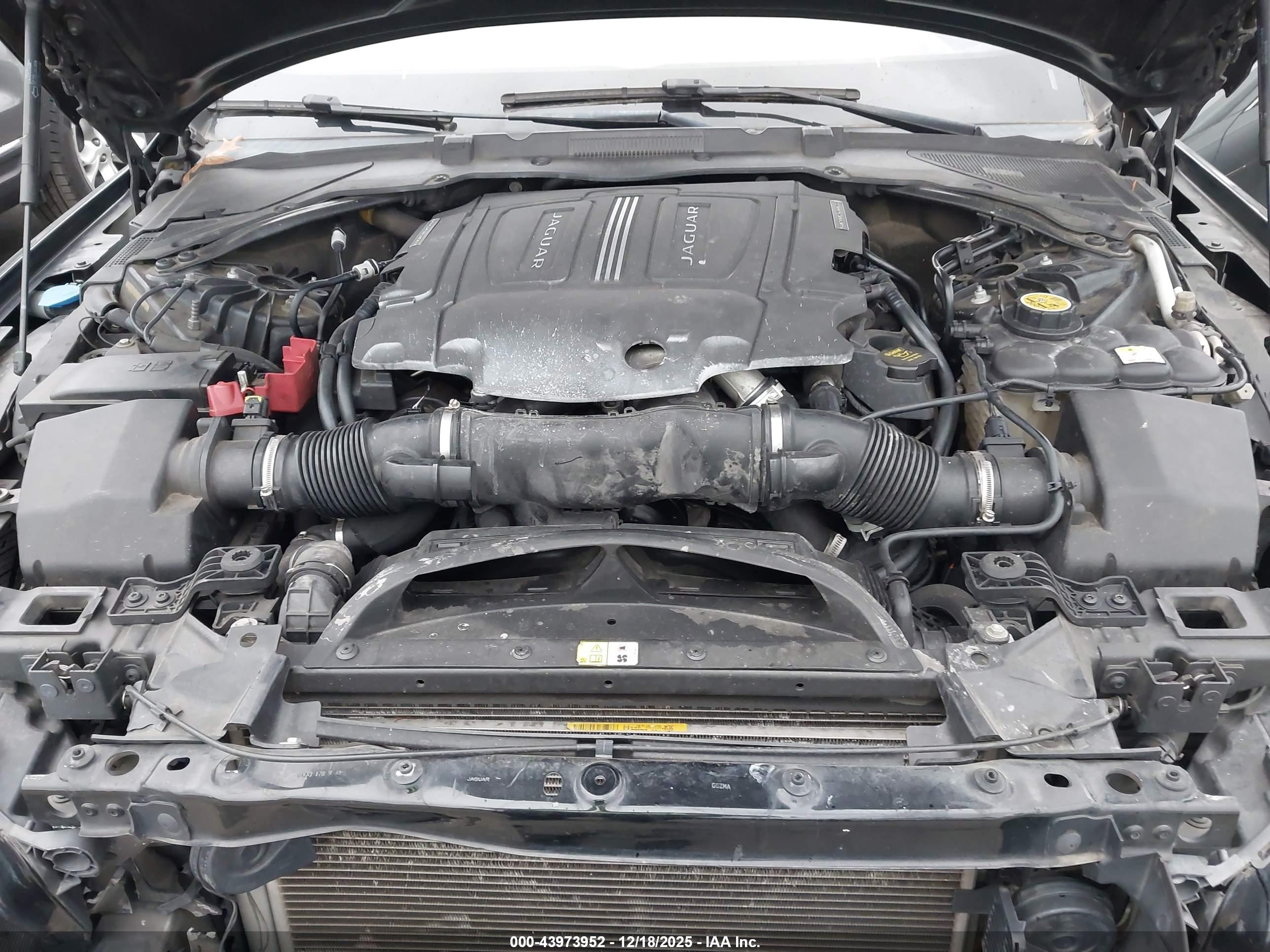 JAGUAR XF image 10