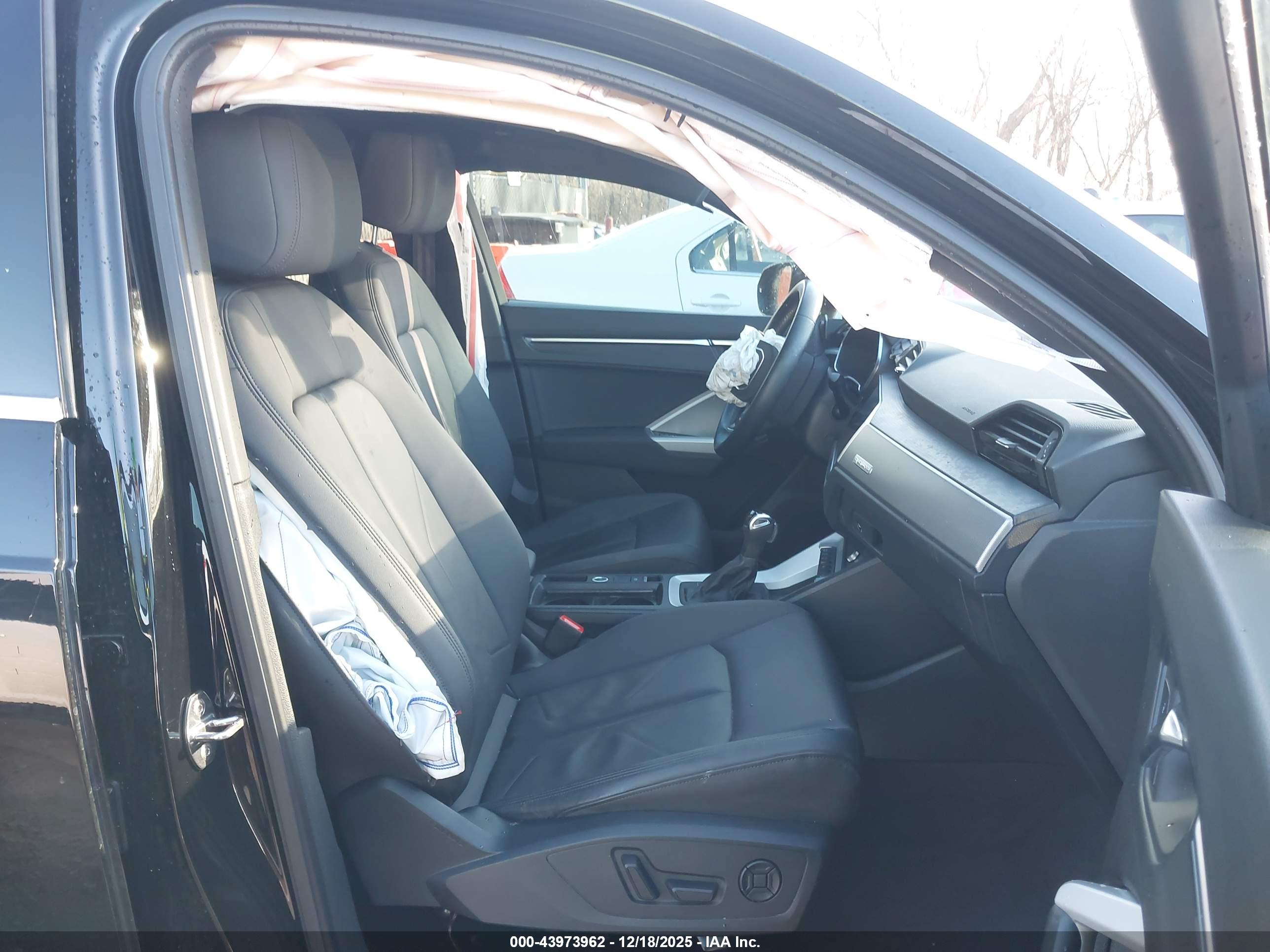 AUDI Q3 image 5