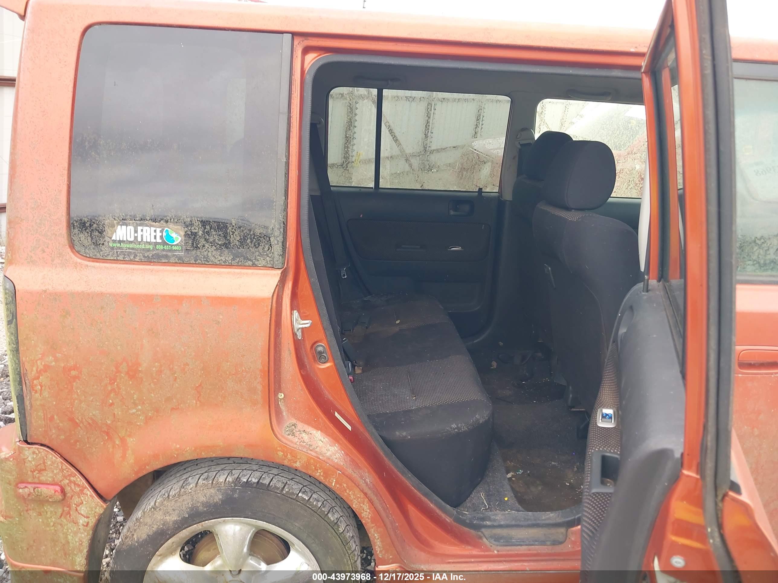 SCION XB image 8