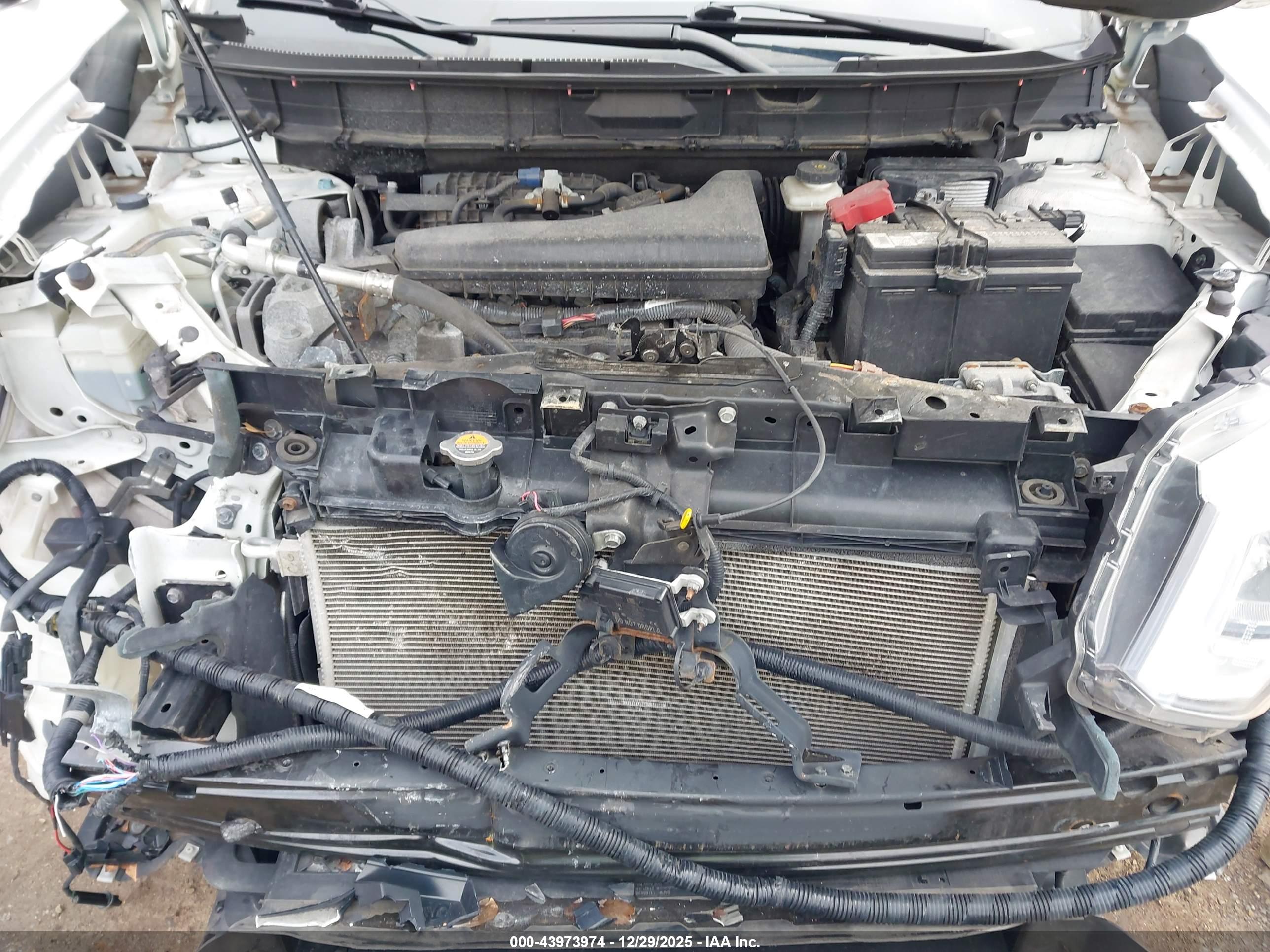 NISSAN ROGUE image 10