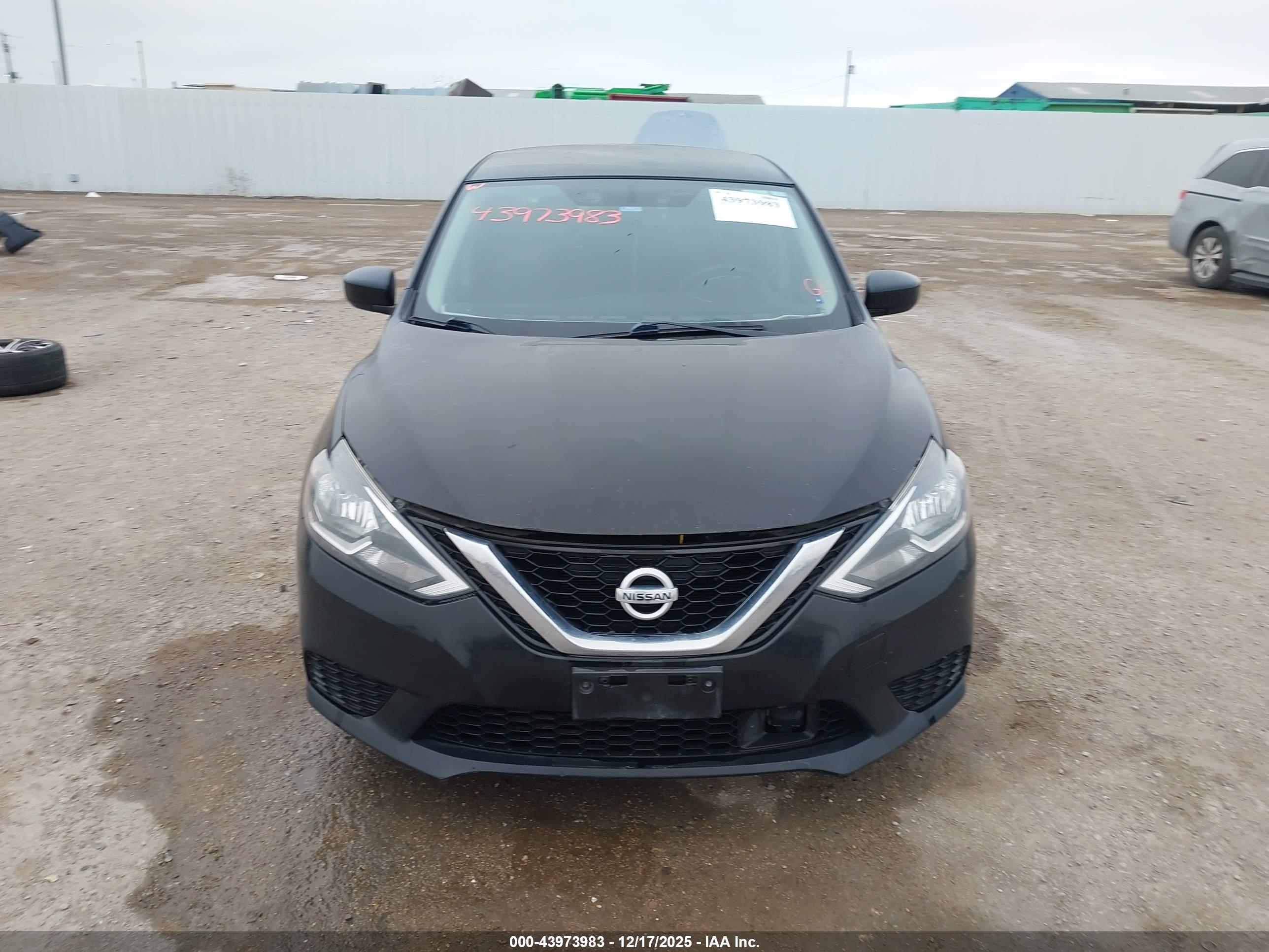 NISSAN SENTRA image 6