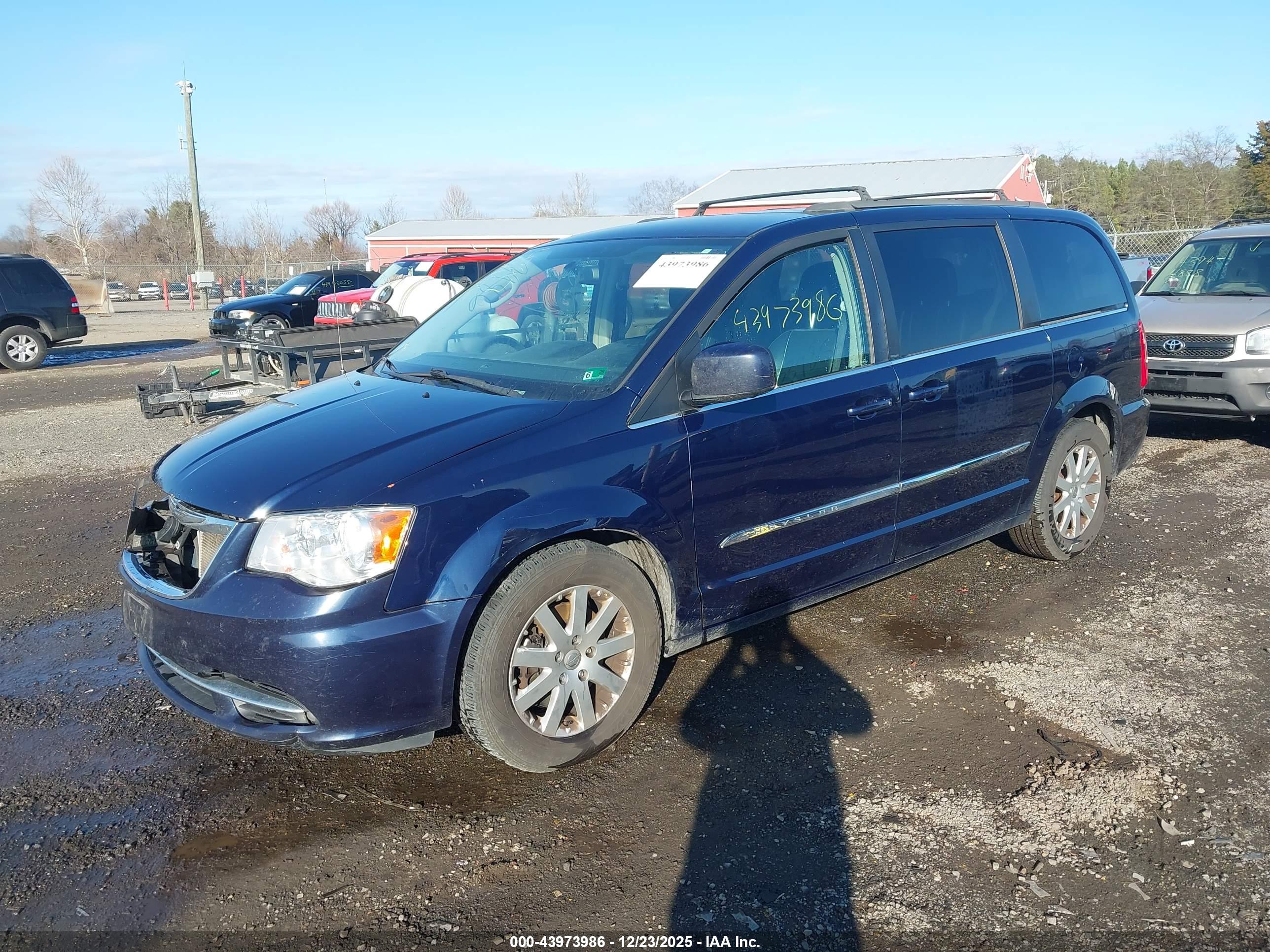 CHRYSLER TOWN image 2
