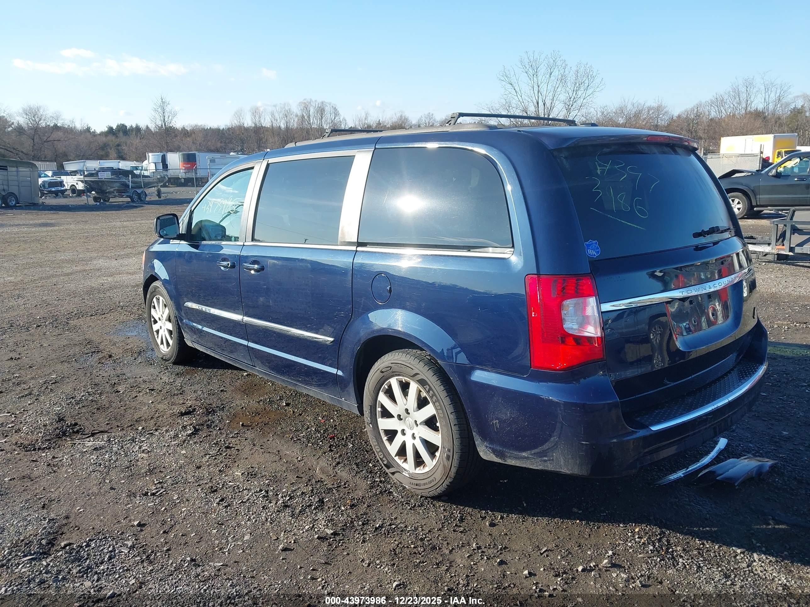 CHRYSLER TOWN image 3