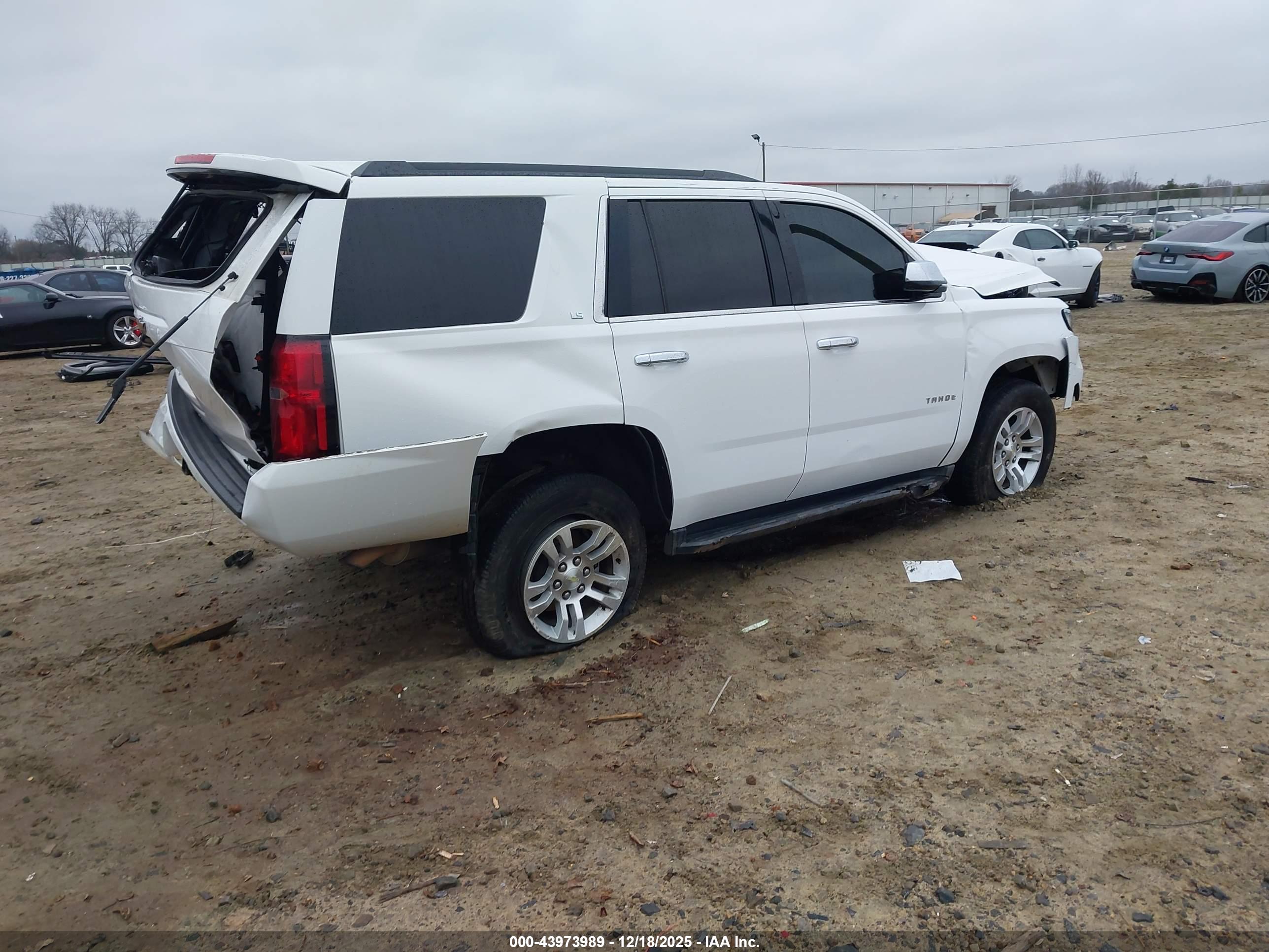 CHEVROLET TAHOE image 4
