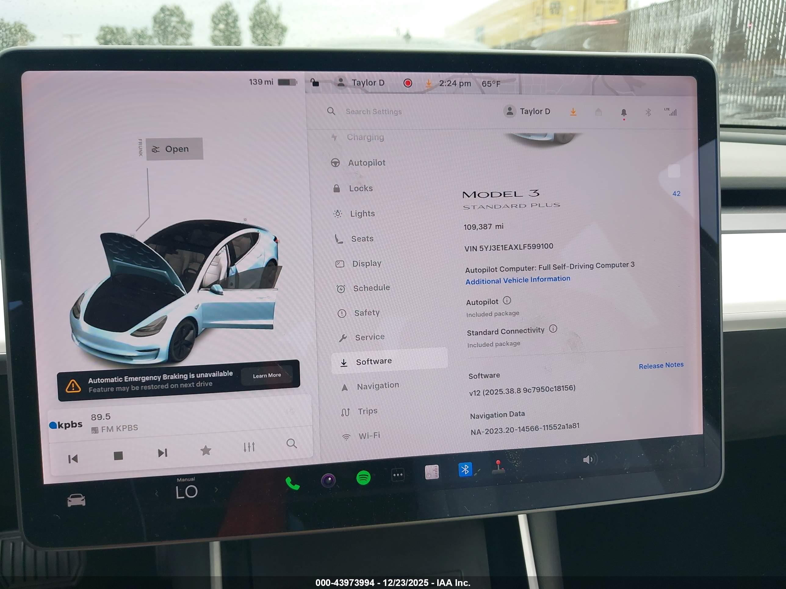 TESLA MODEL image 7