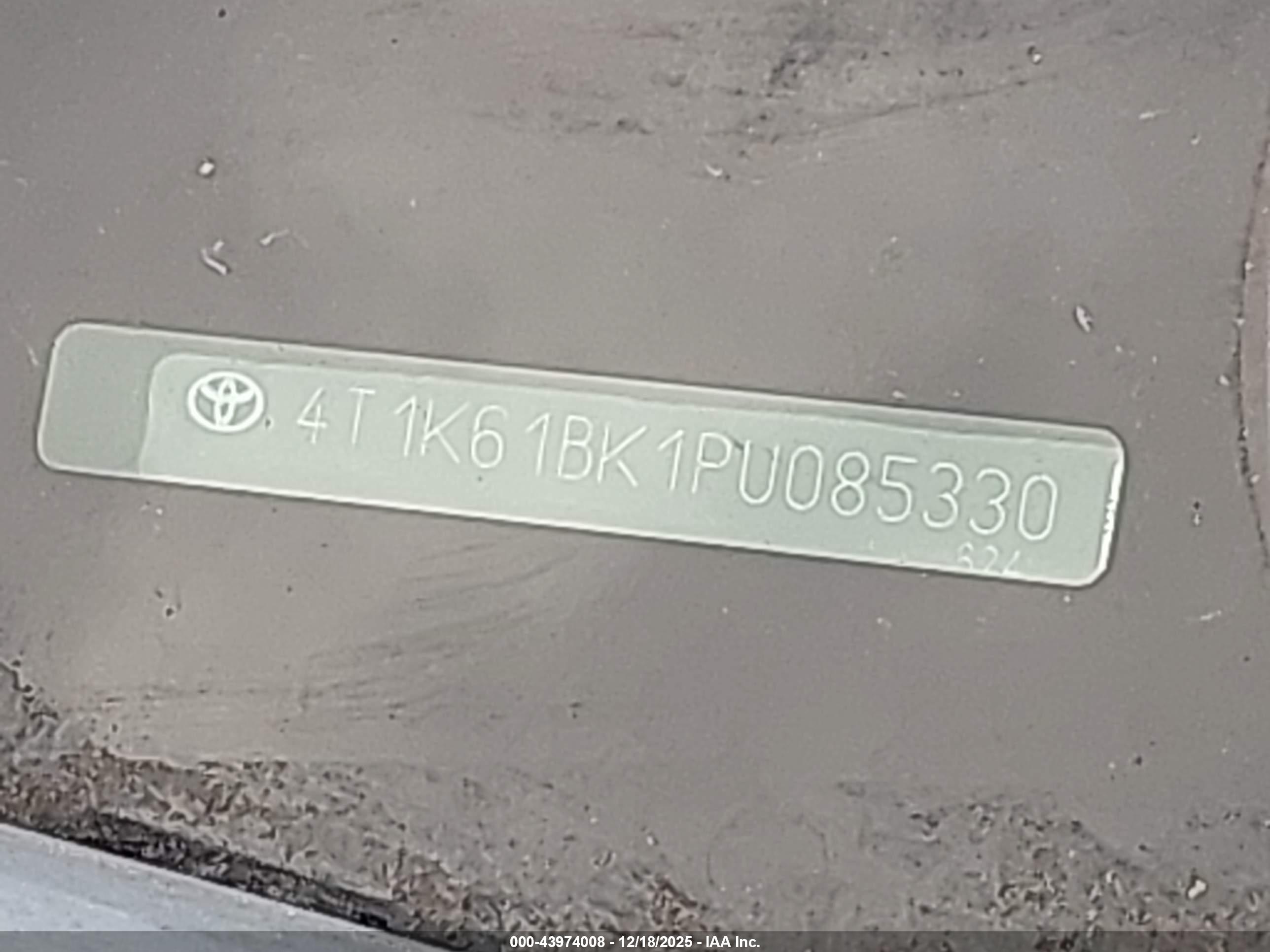 TOYOTA CAMRY image 9
