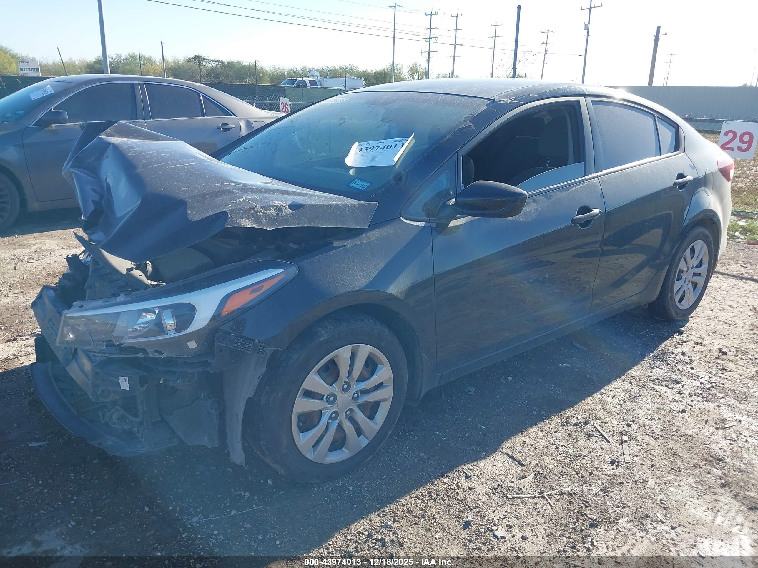 KIA FORTE image 2
