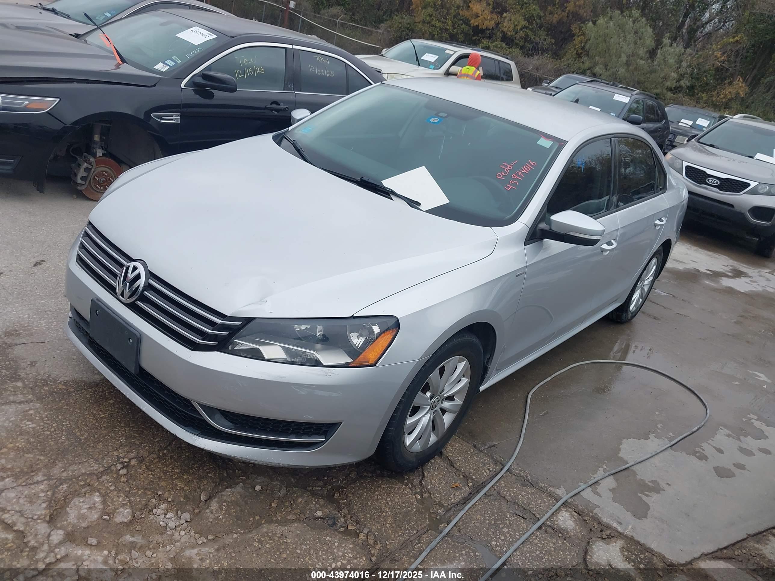 VOLKSWAGEN PASSAT image 2