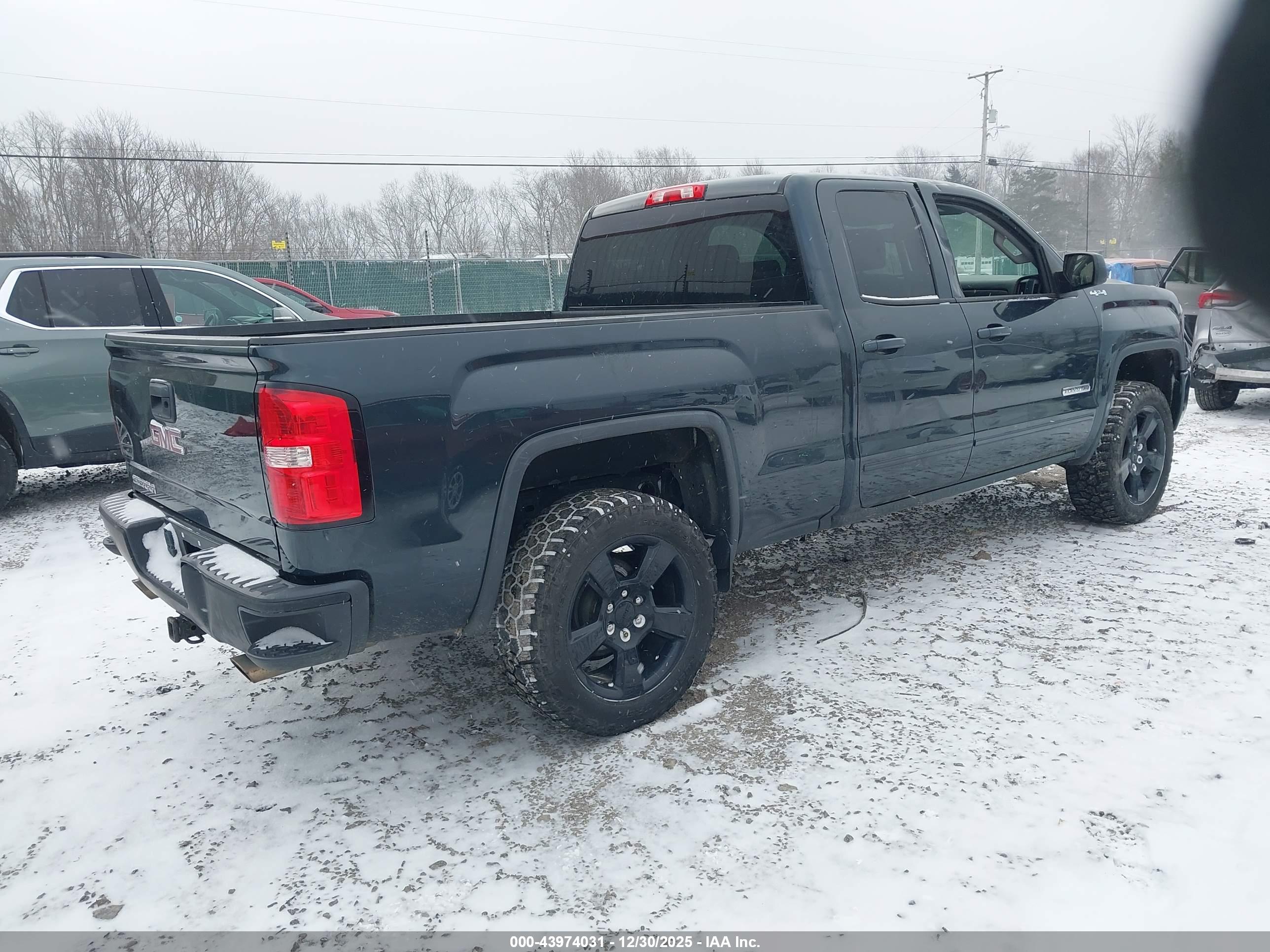 GMC SIERRA image 4