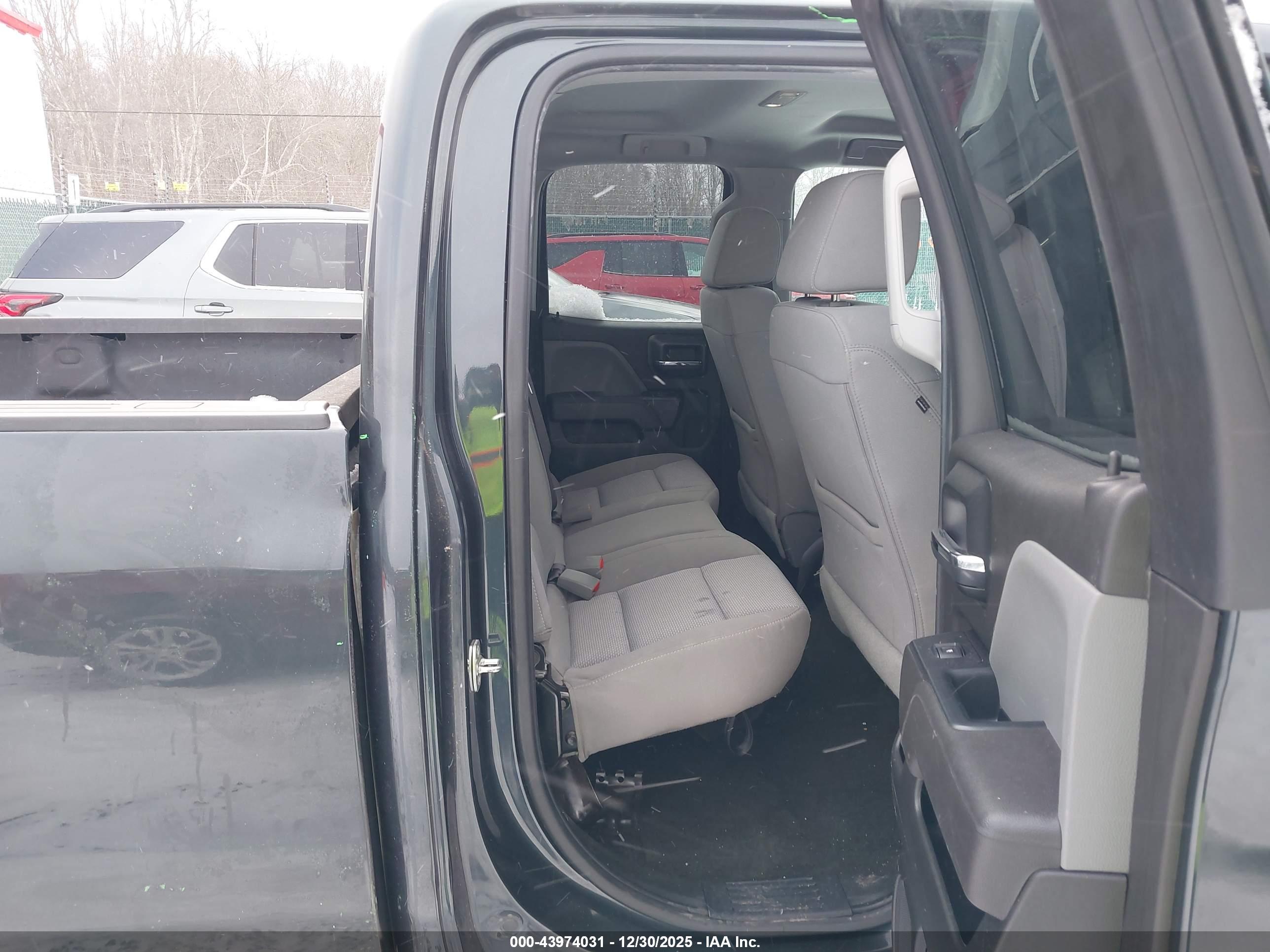 GMC SIERRA image 8