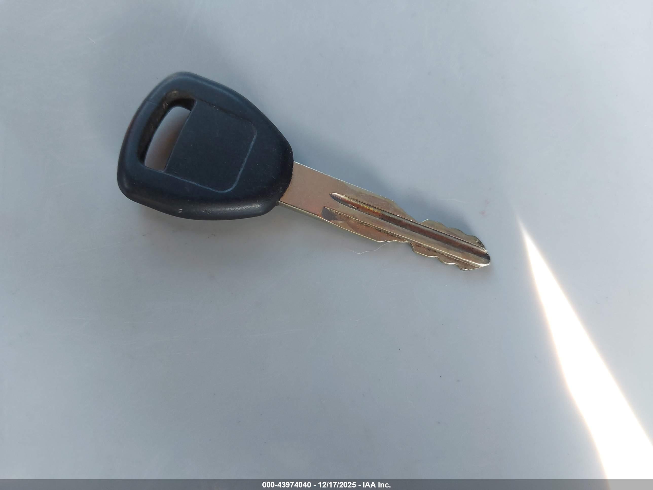 HYUNDAI TUCSON image 11