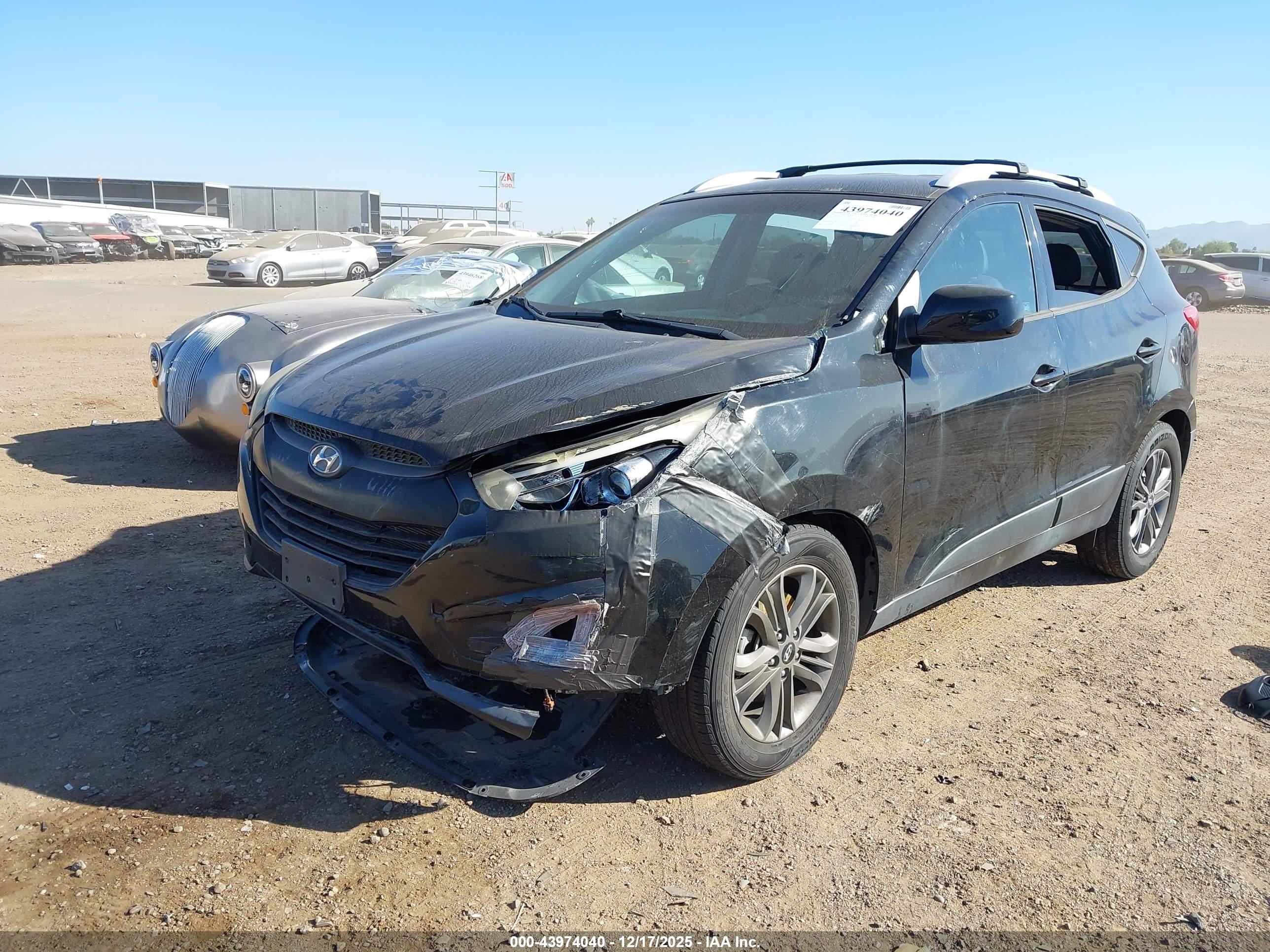 HYUNDAI TUCSON image 2