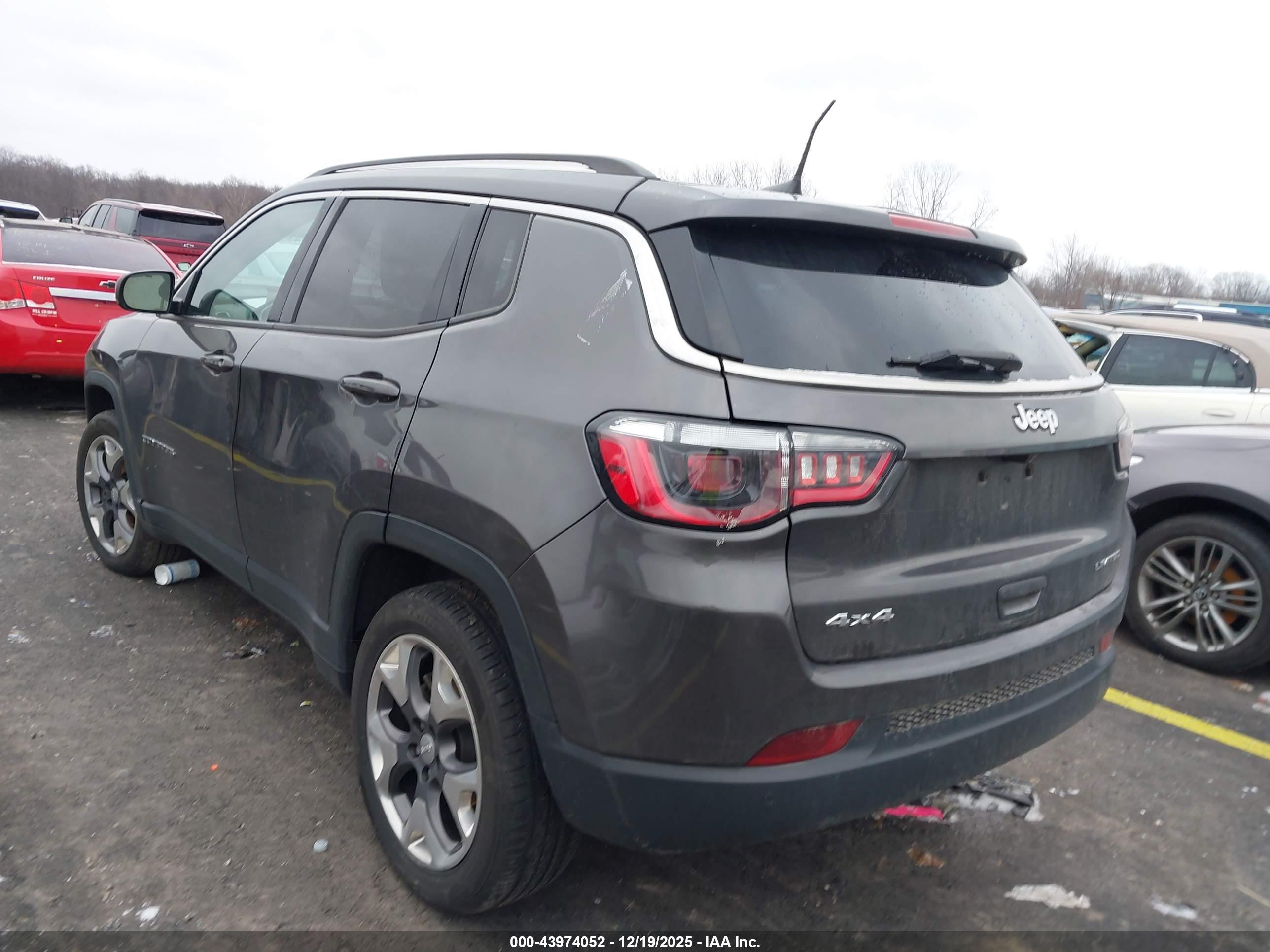 JEEP COMPASS image 3