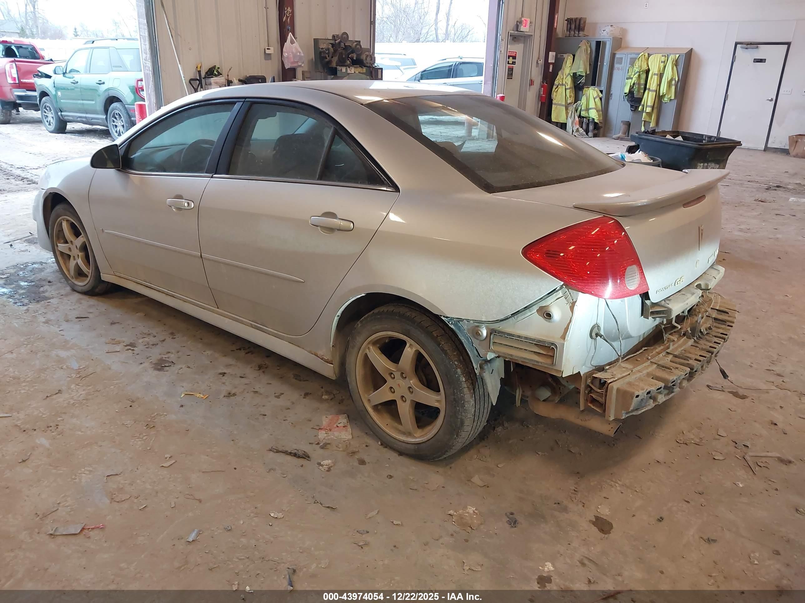 PONTIAC G6 image 3