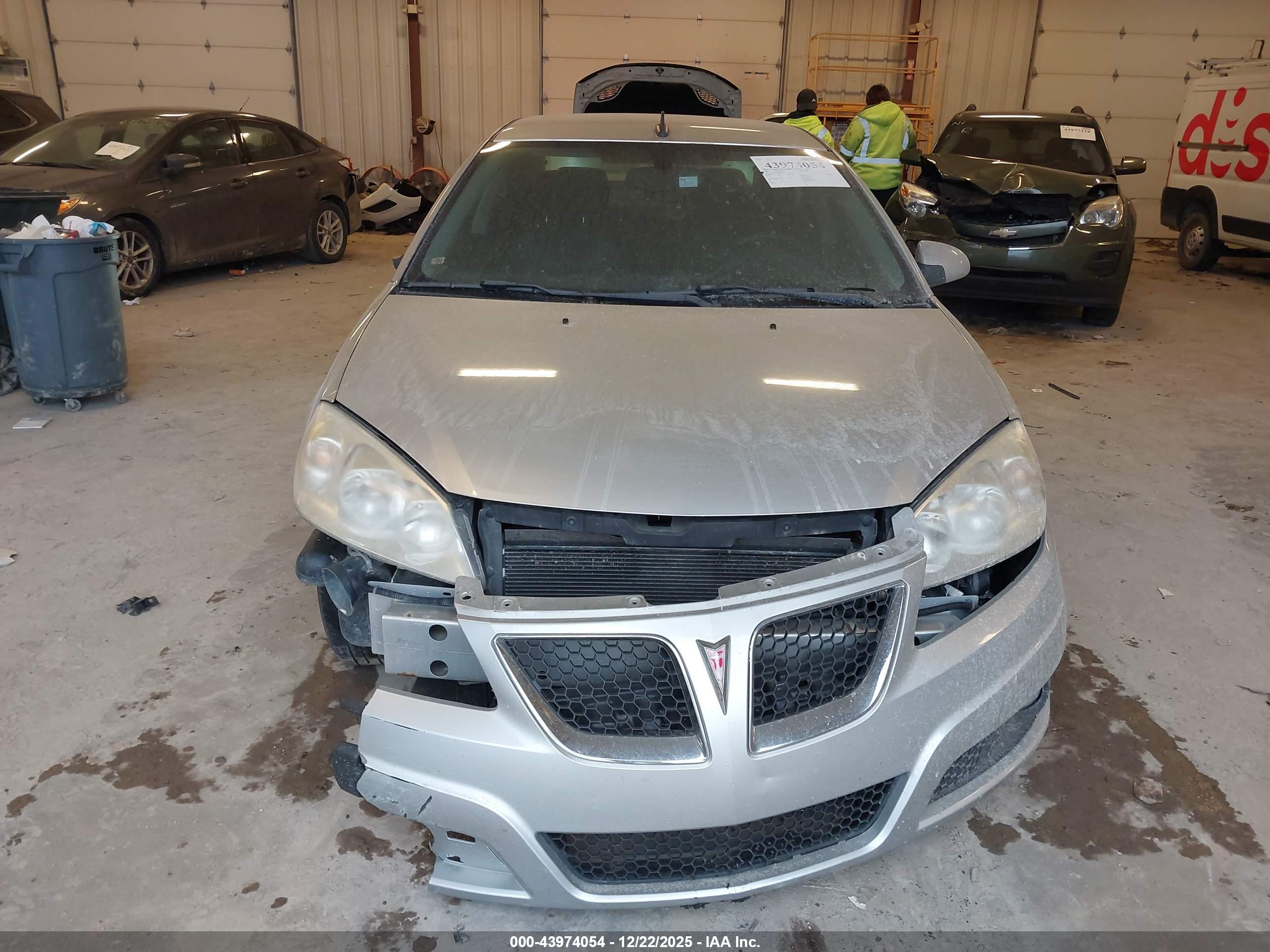 PONTIAC G6 image 6