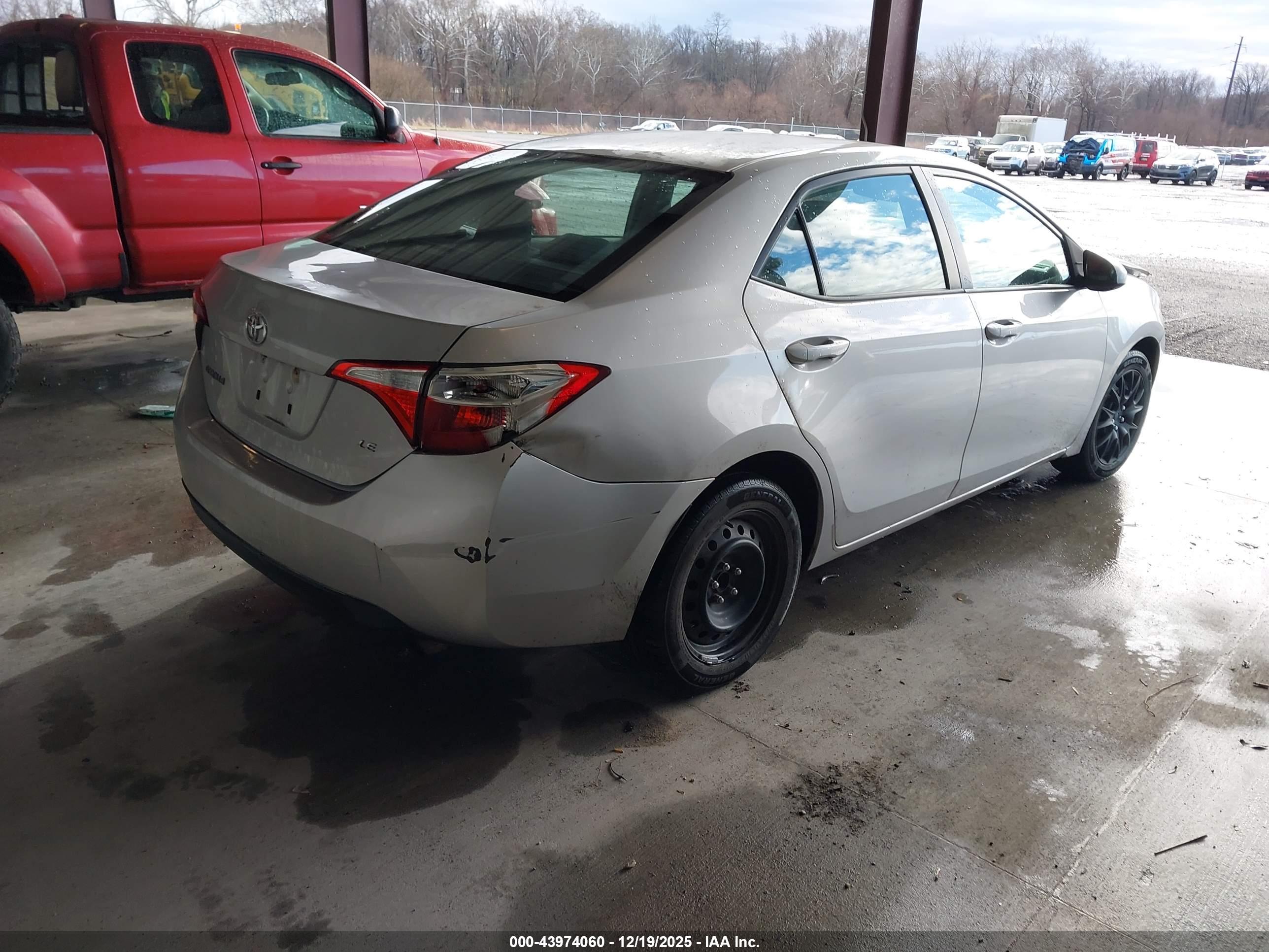 TOYOTA COROLLA image 4