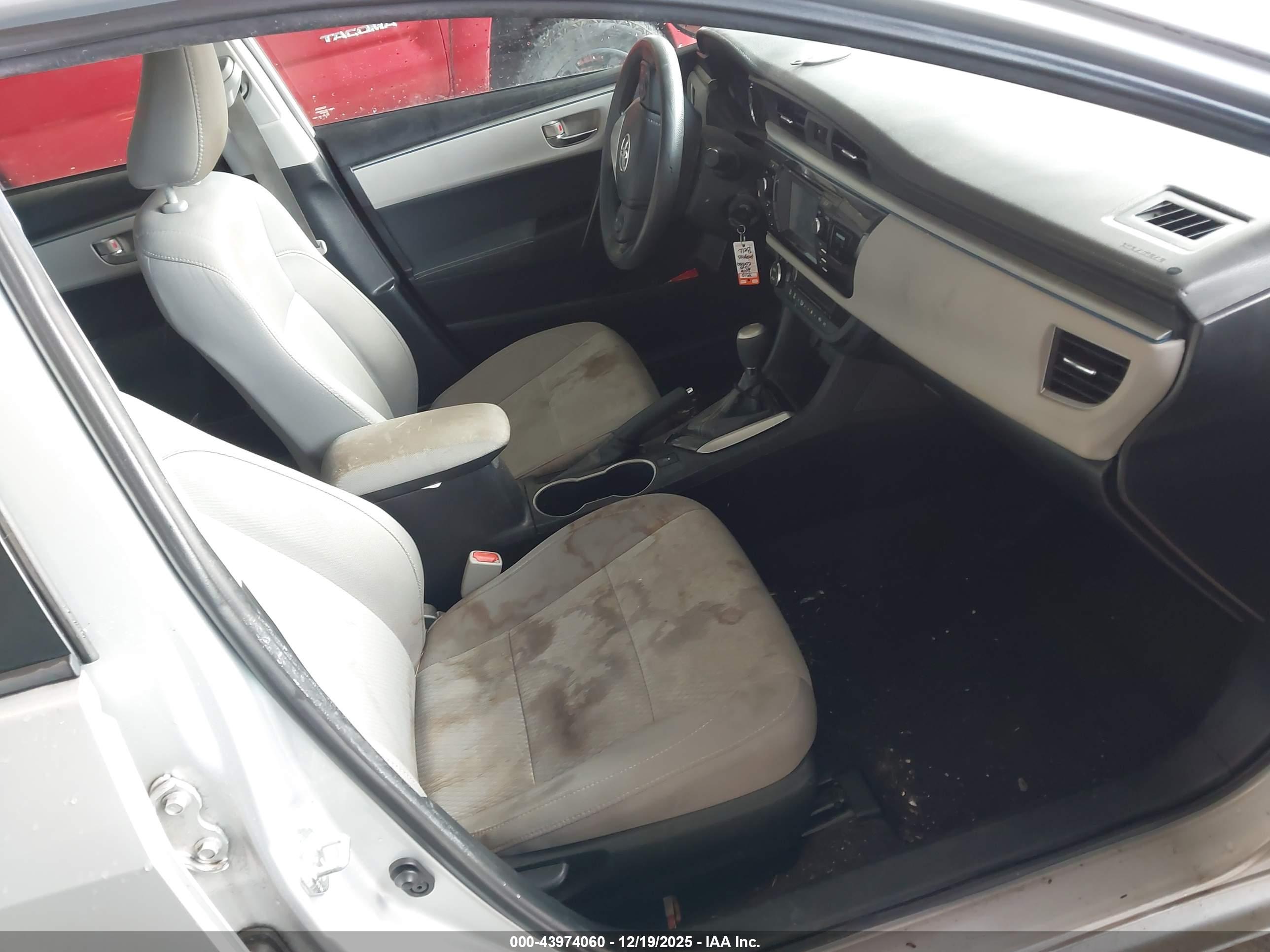 TOYOTA COROLLA image 5