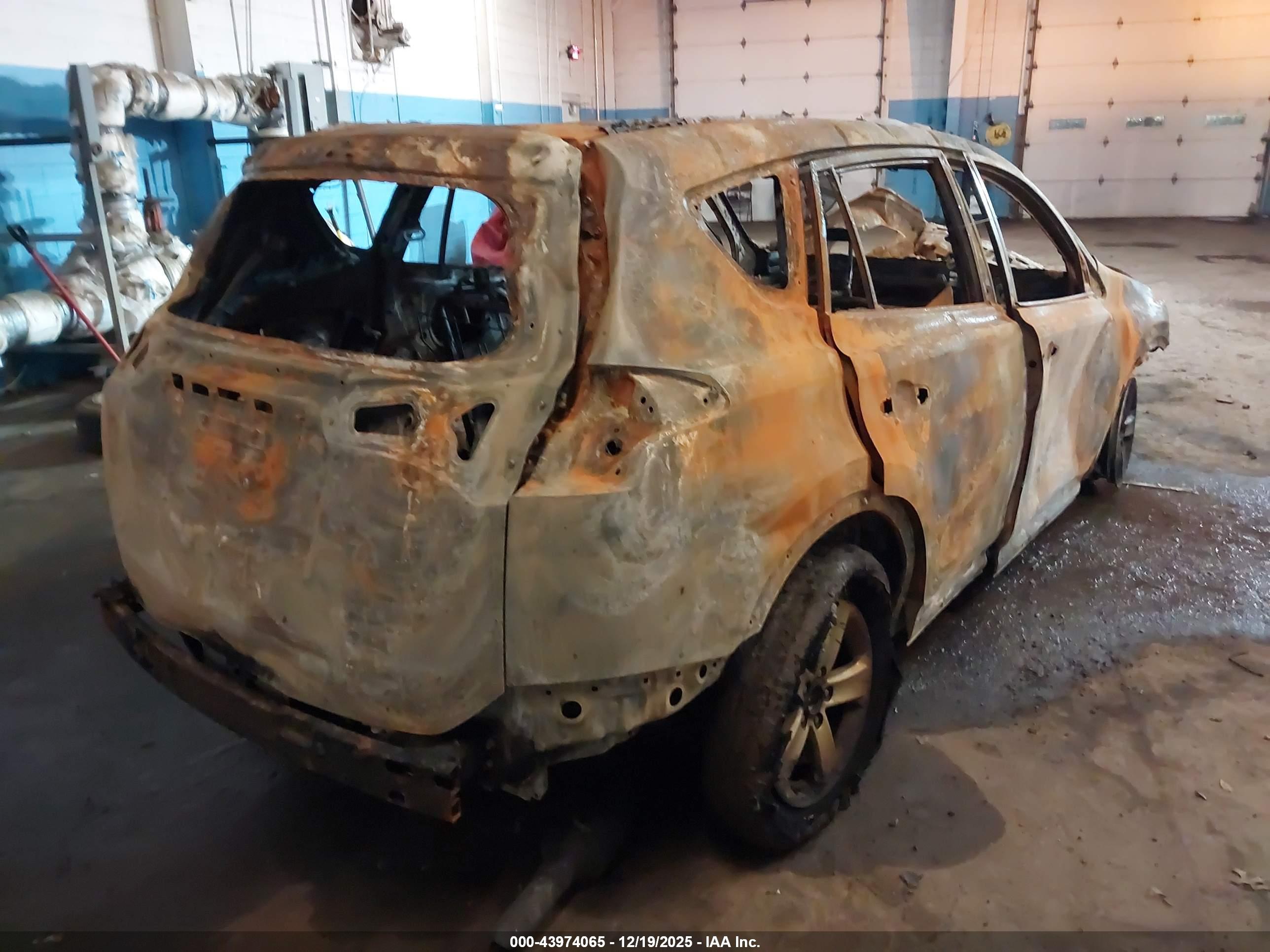 TOYOTA RAV4 image 4