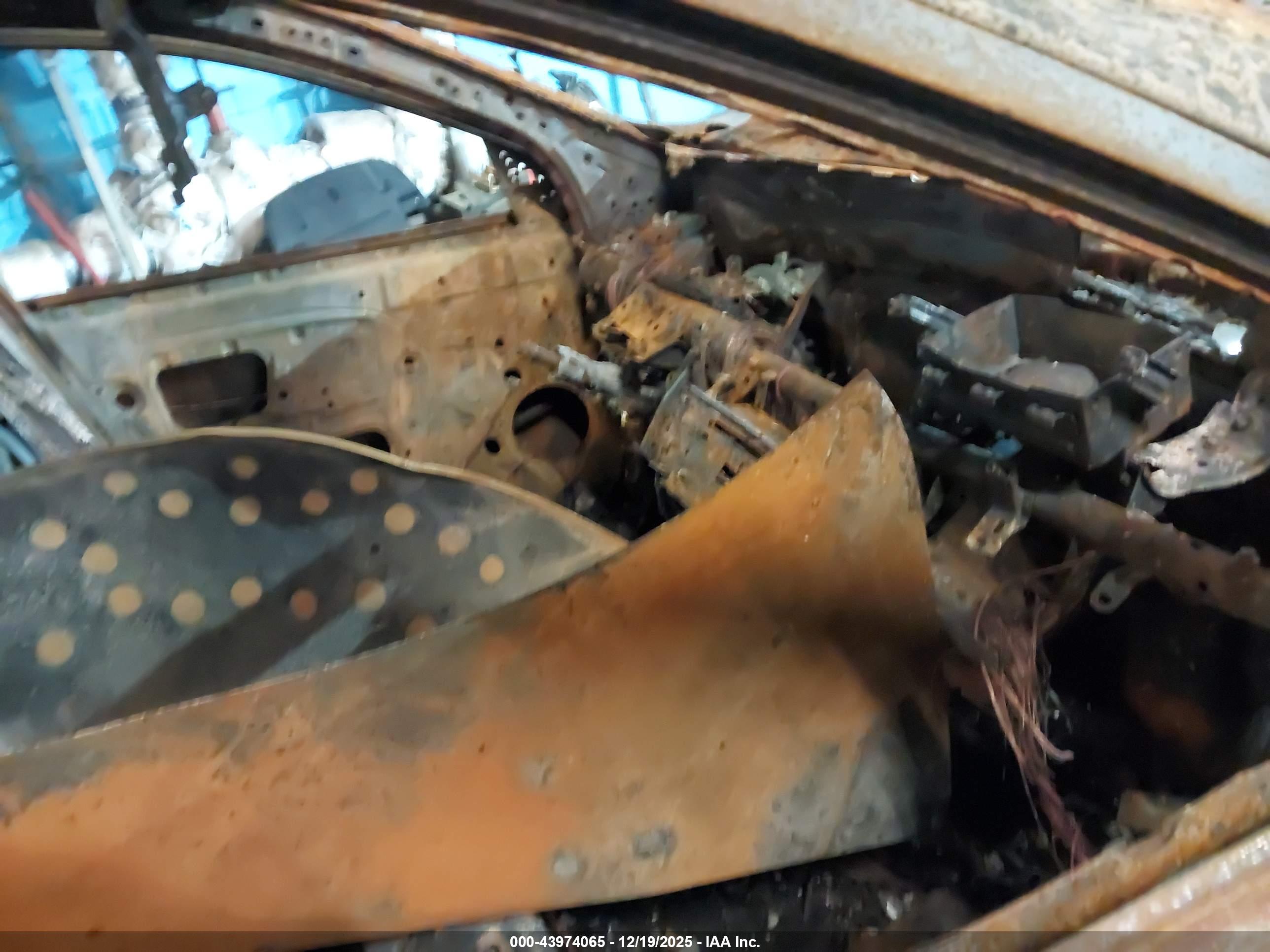 TOYOTA RAV4 image 5