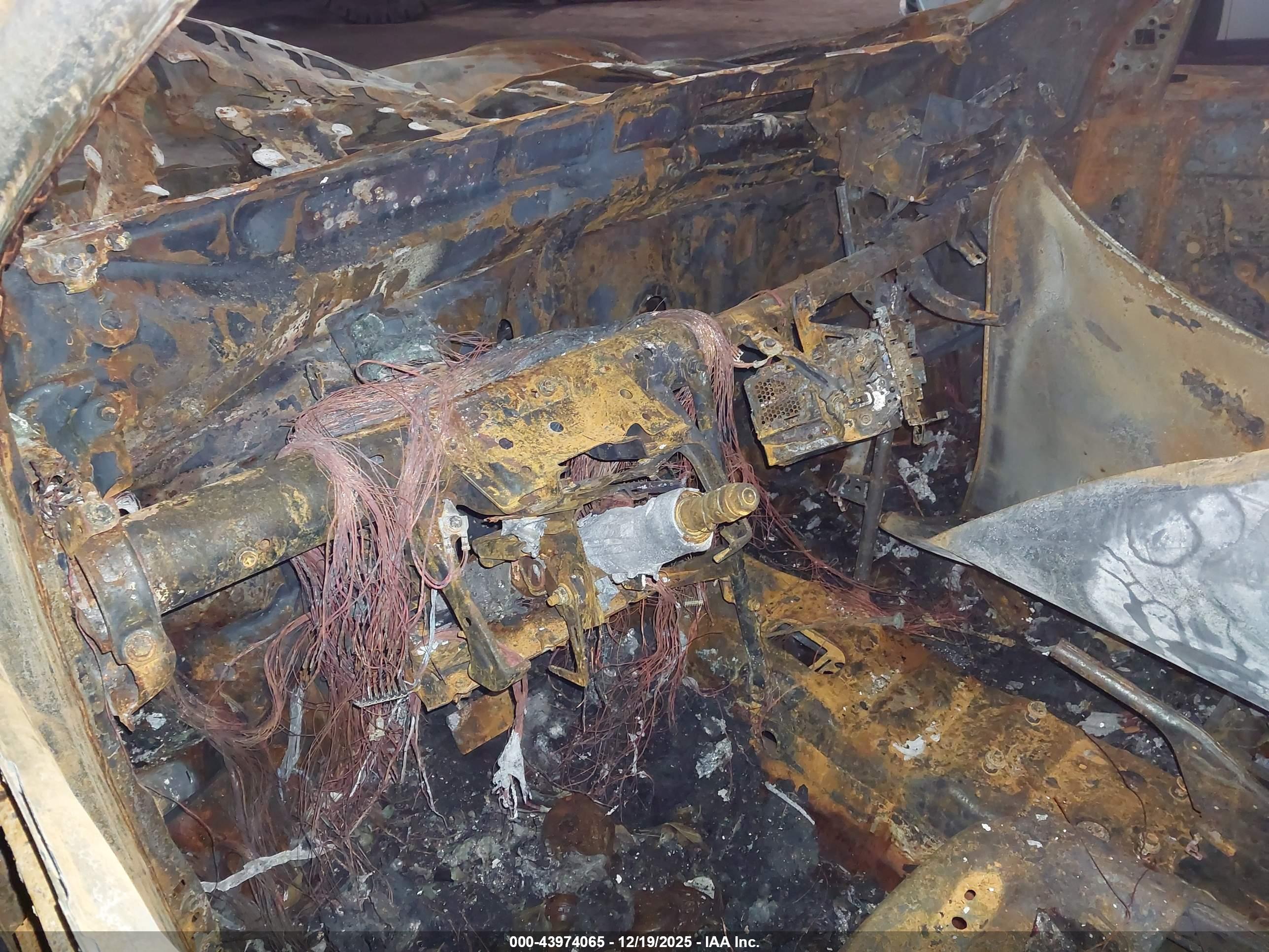 TOYOTA RAV4 image 7