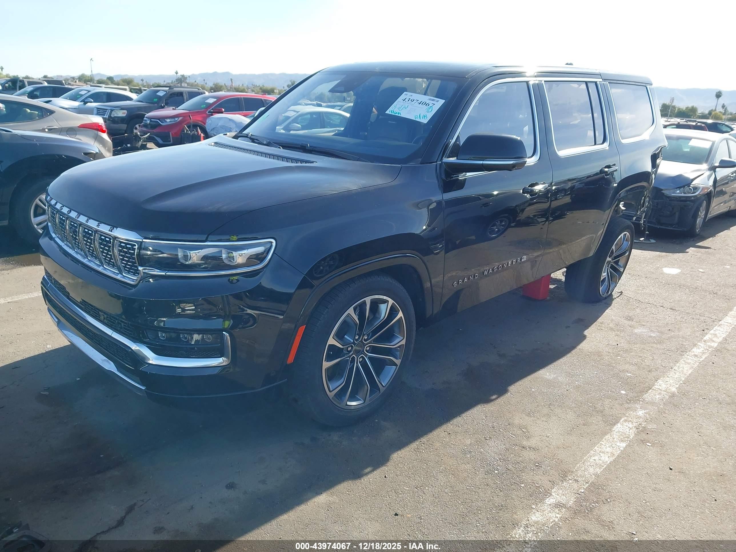JEEP GRAND image 2